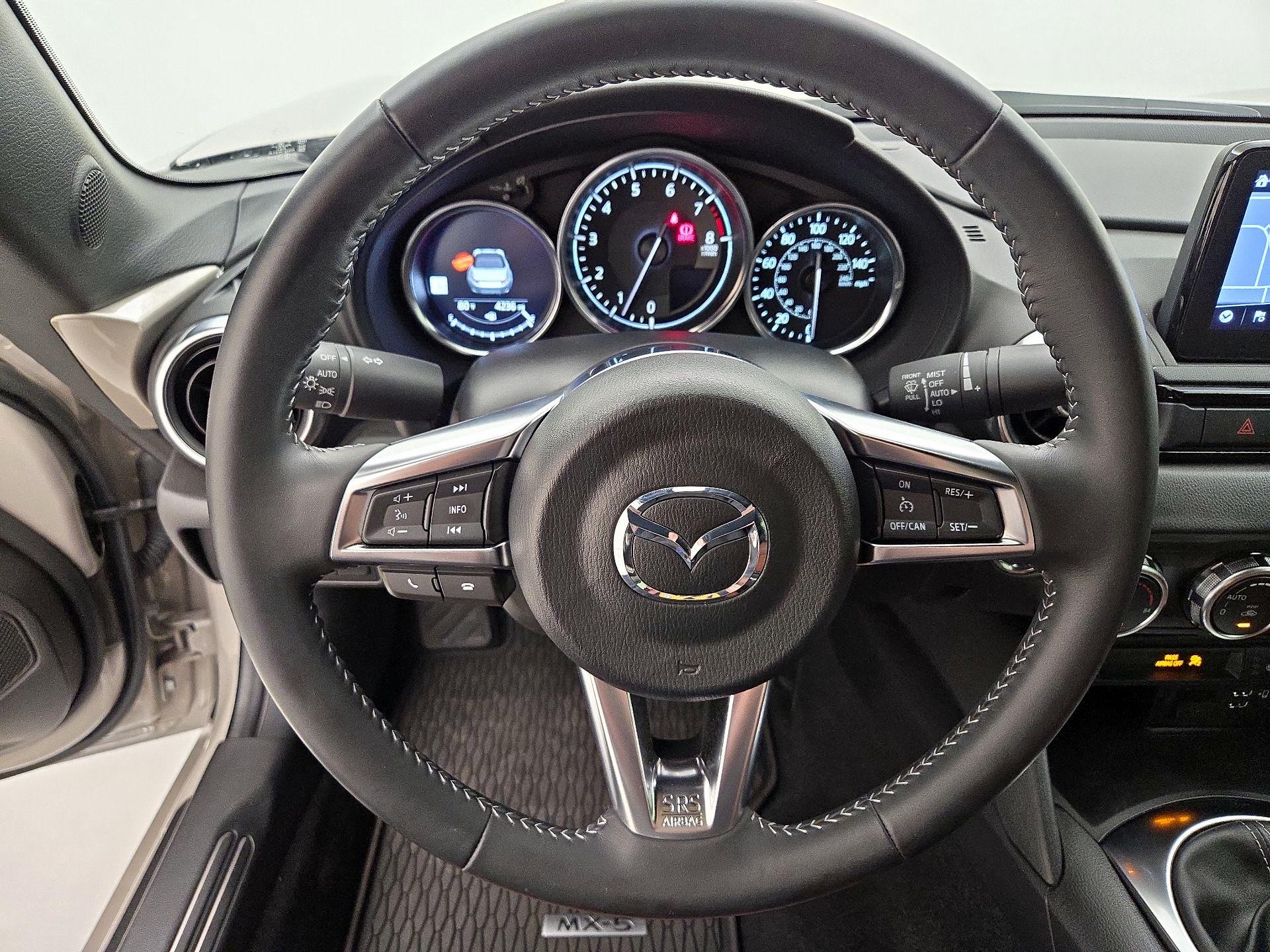 Thumbnail: 2022 Mazda MX-5 Miata - 10