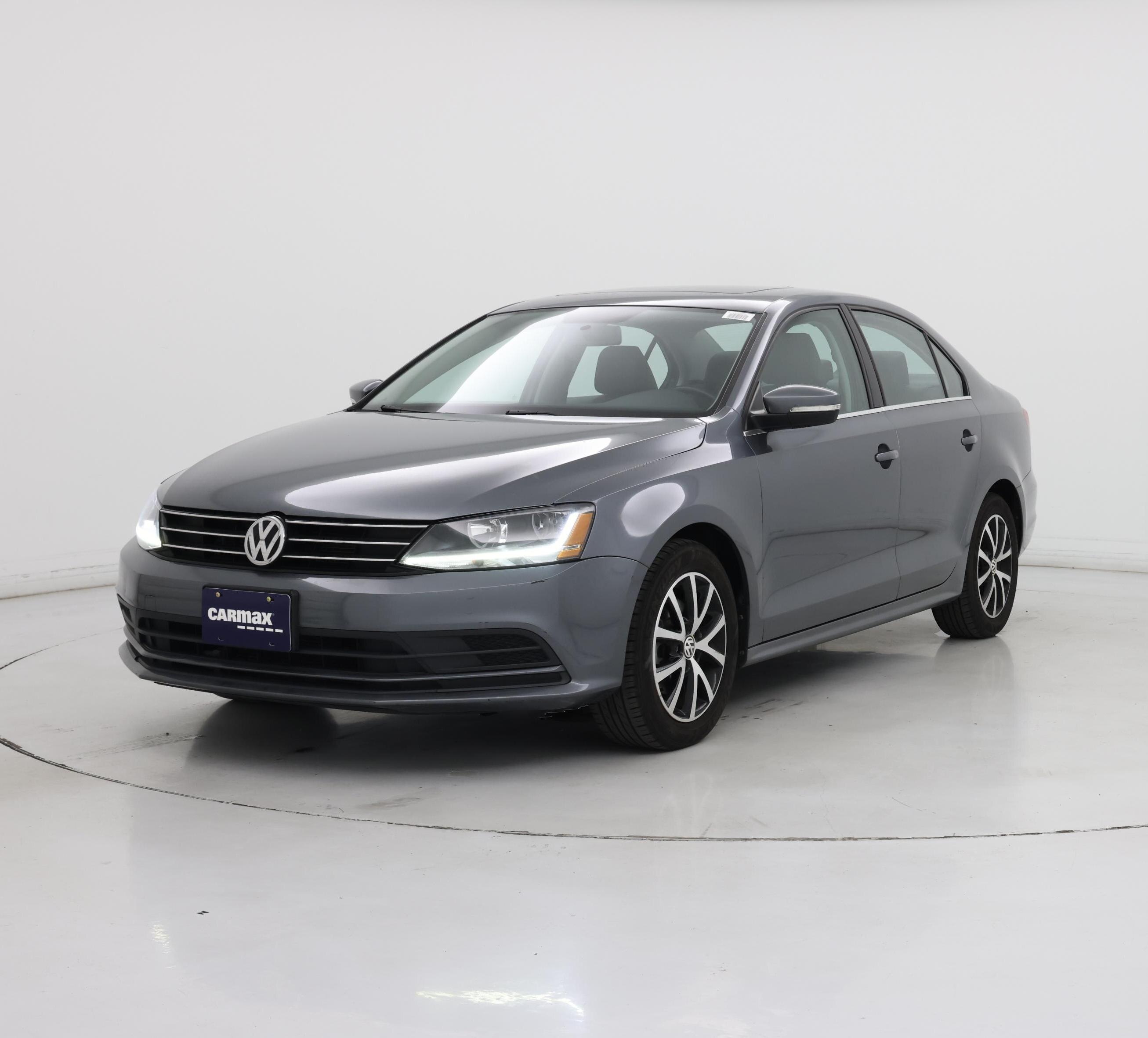 Thumbnail: 2017 Volkswagen Jetta - 4