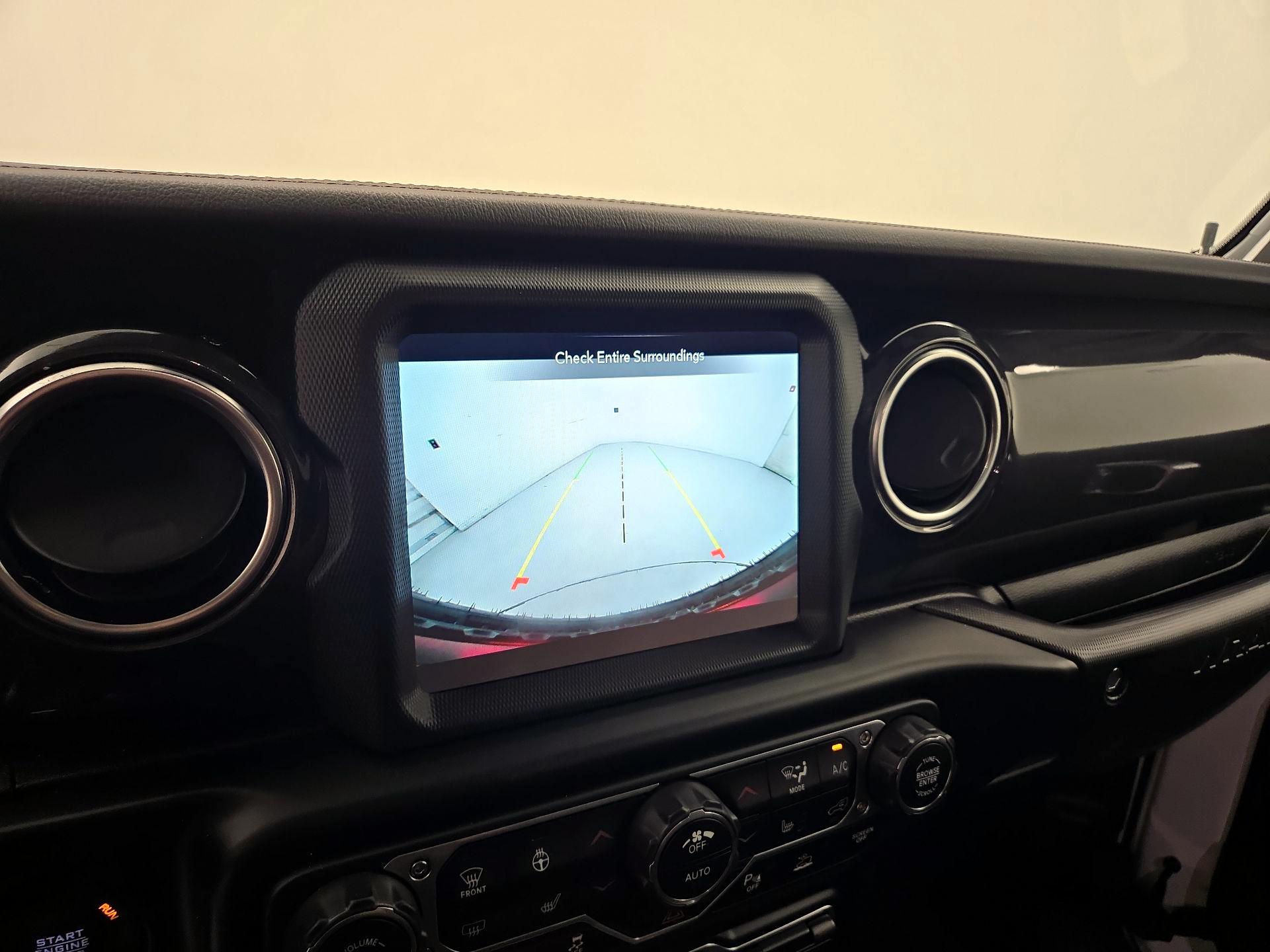 Thumbnail: 2022 Jeep Wrangler - 15