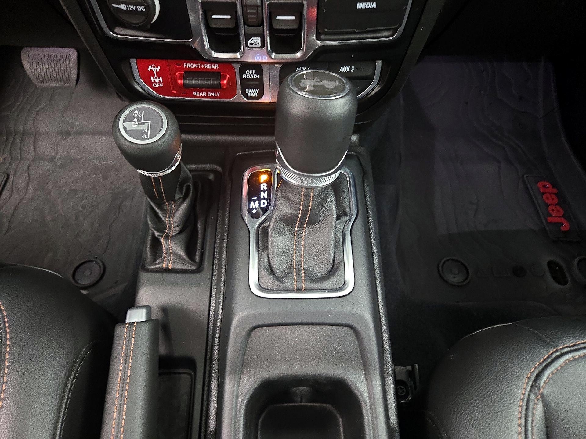 Thumbnail: 2022 Jeep Wrangler - 18