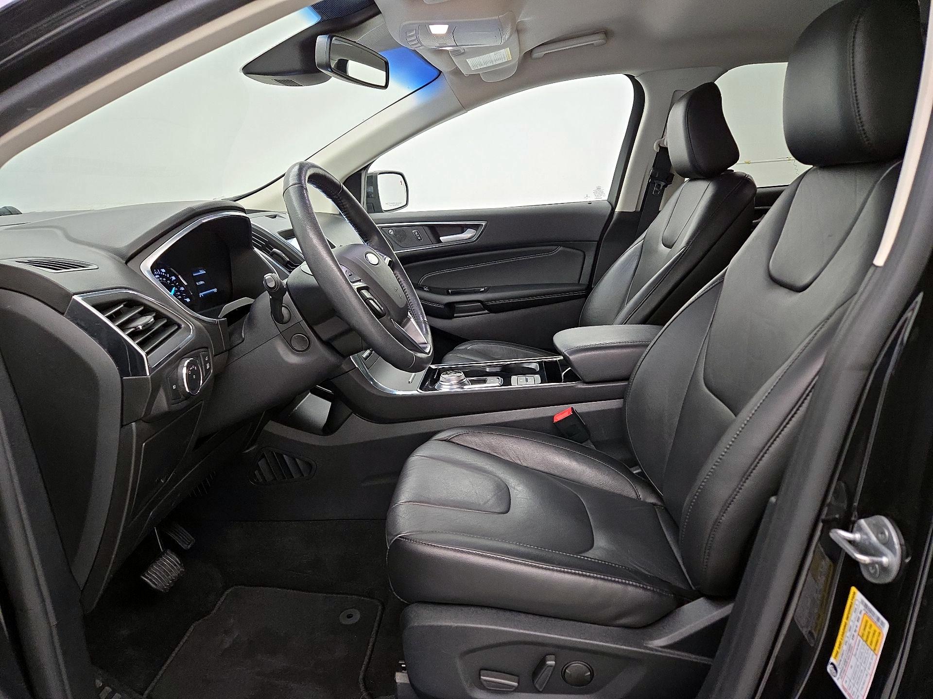 Thumbnail: 2020 Ford Edge - 11