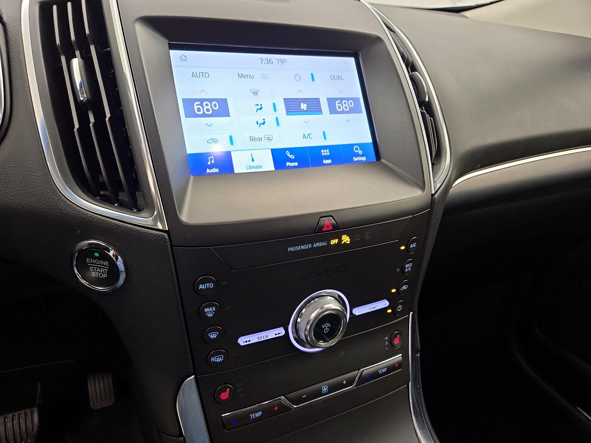 Thumbnail: 2020 Ford Edge - 16