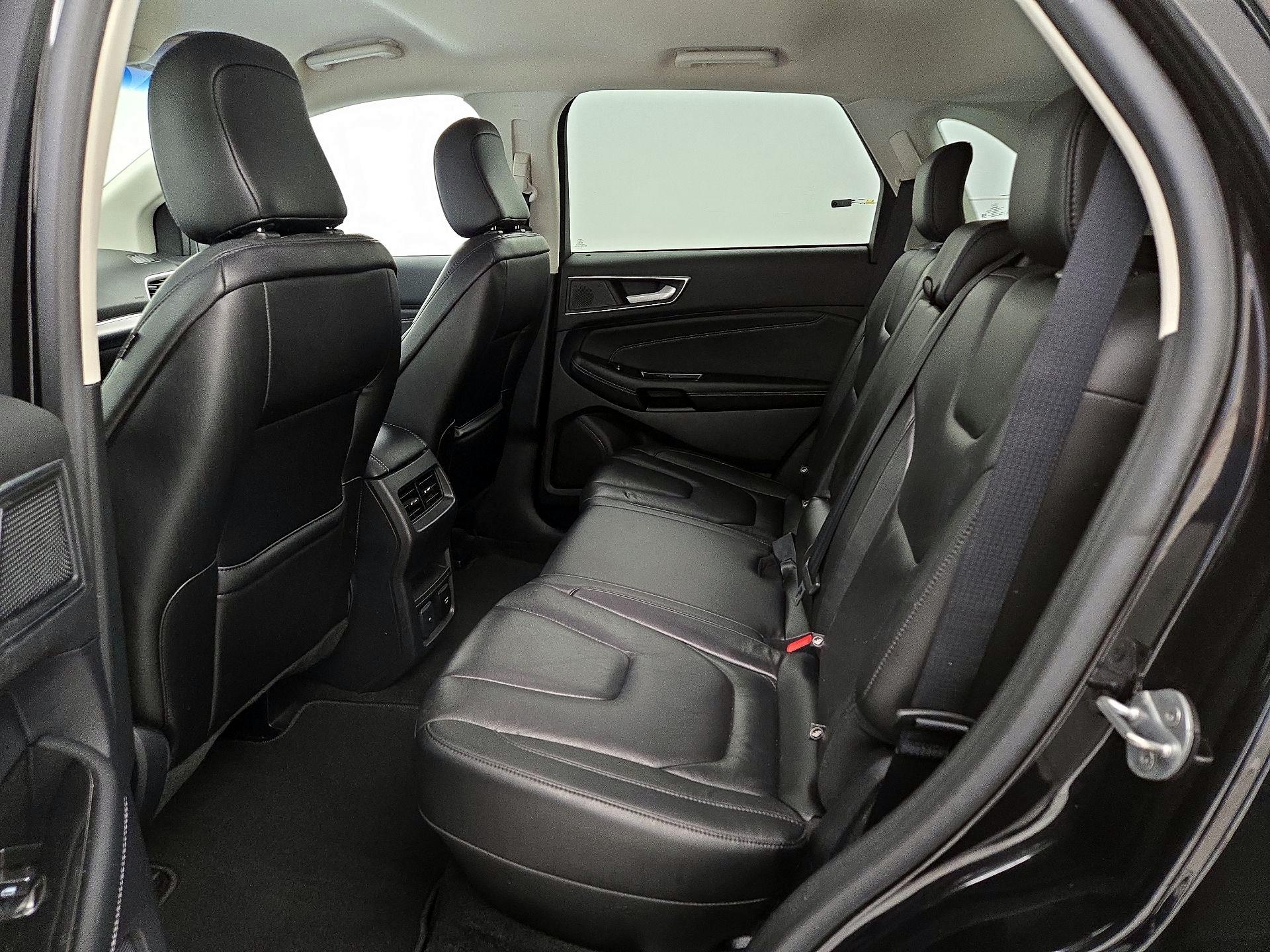 Thumbnail: 2020 Ford Edge - 19