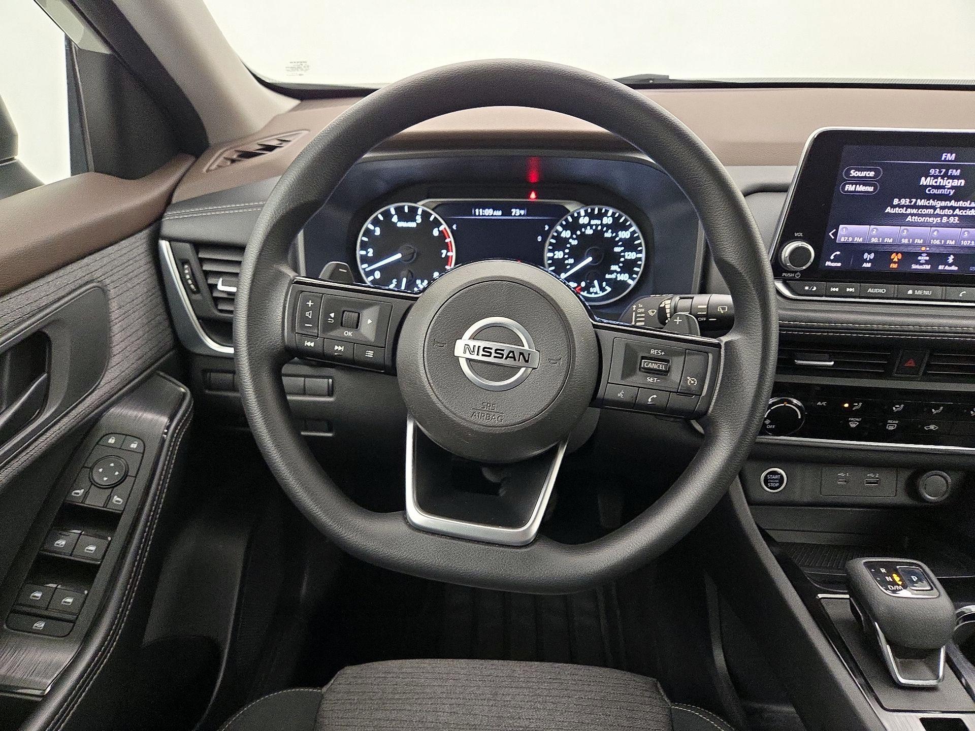 Thumbnail: 2021 Nissan Rogue - 10