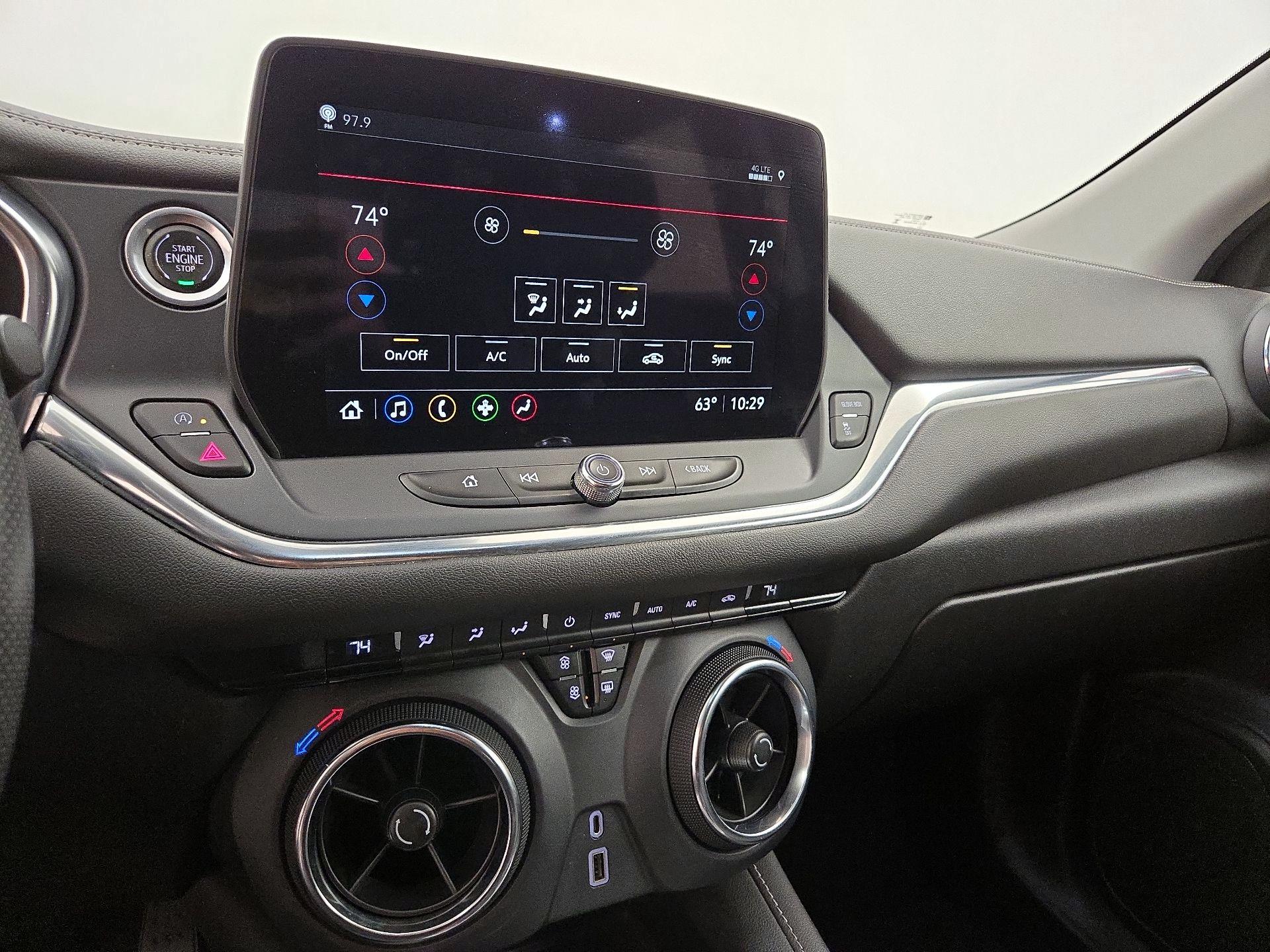 Thumbnail: 2023 Chevrolet Blazer - 16