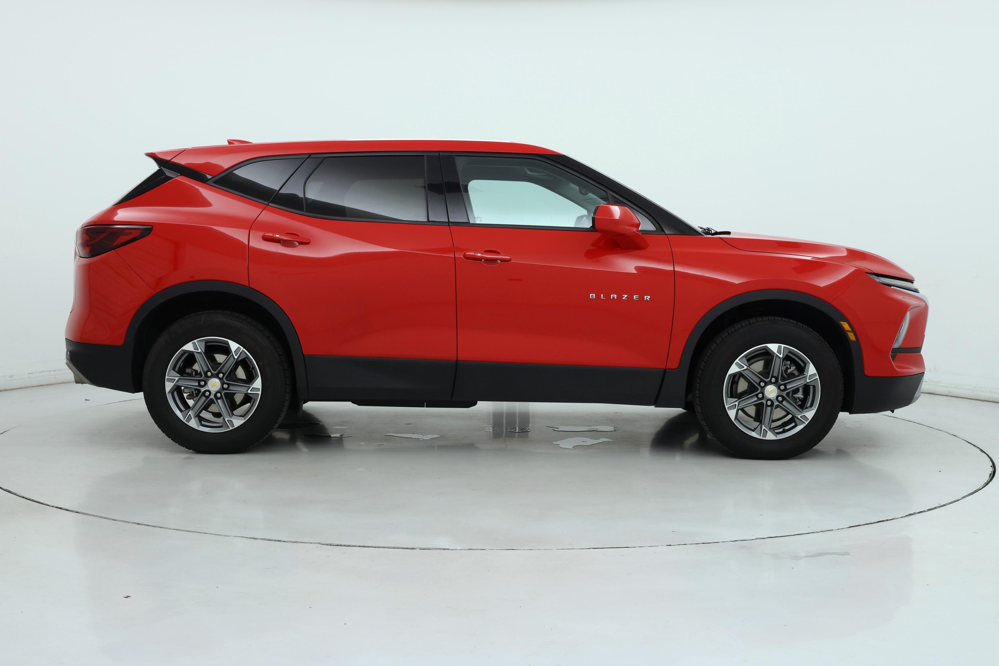 Thumbnail: 2023 Chevrolet Blazer - 7