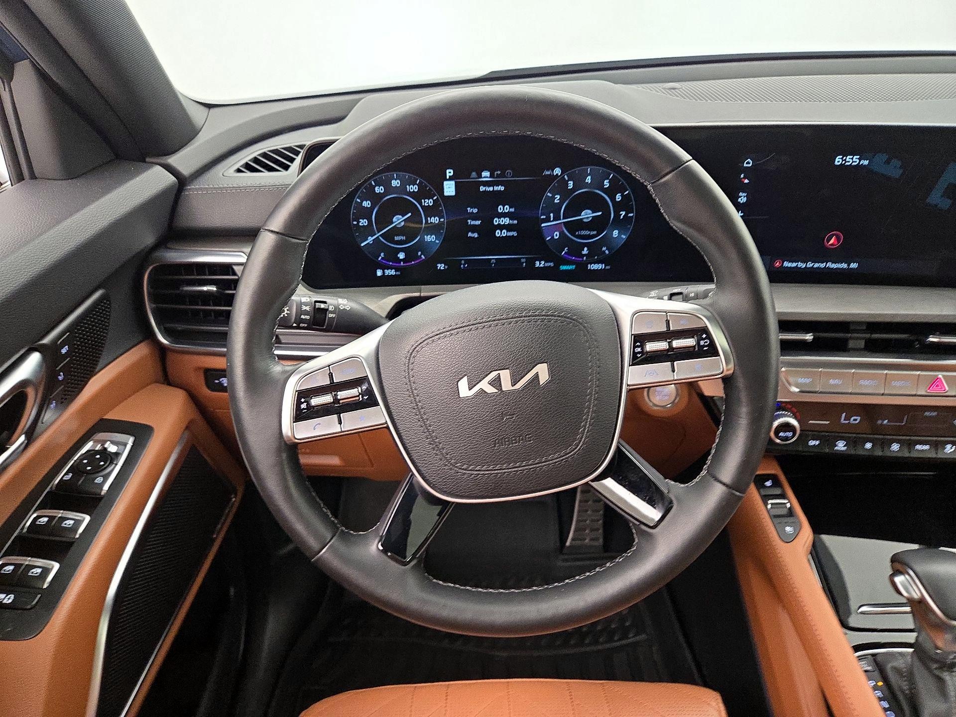 Thumbnail: 2023 Kia Telluride - 10