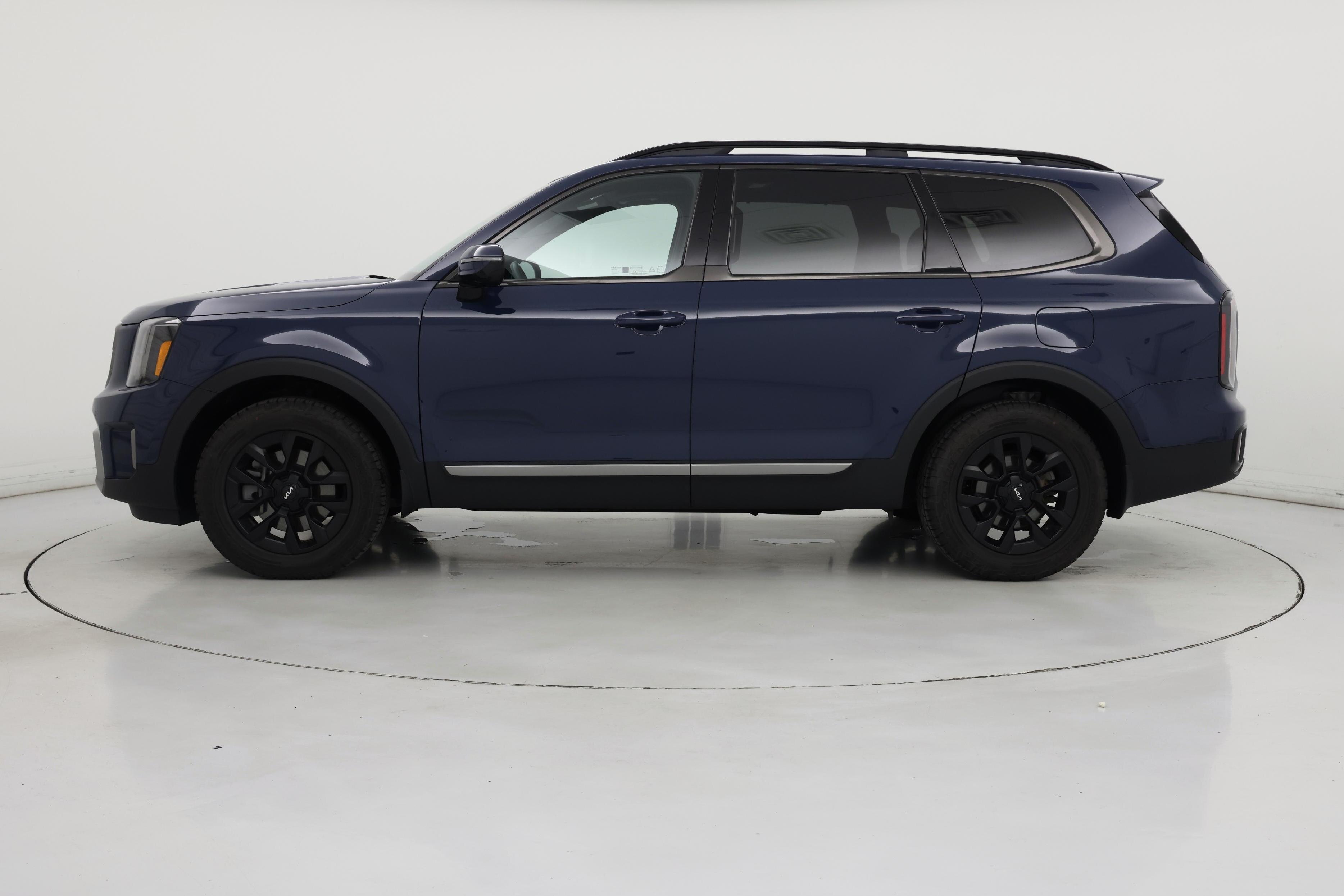 Thumbnail: 2023 Kia Telluride - 3