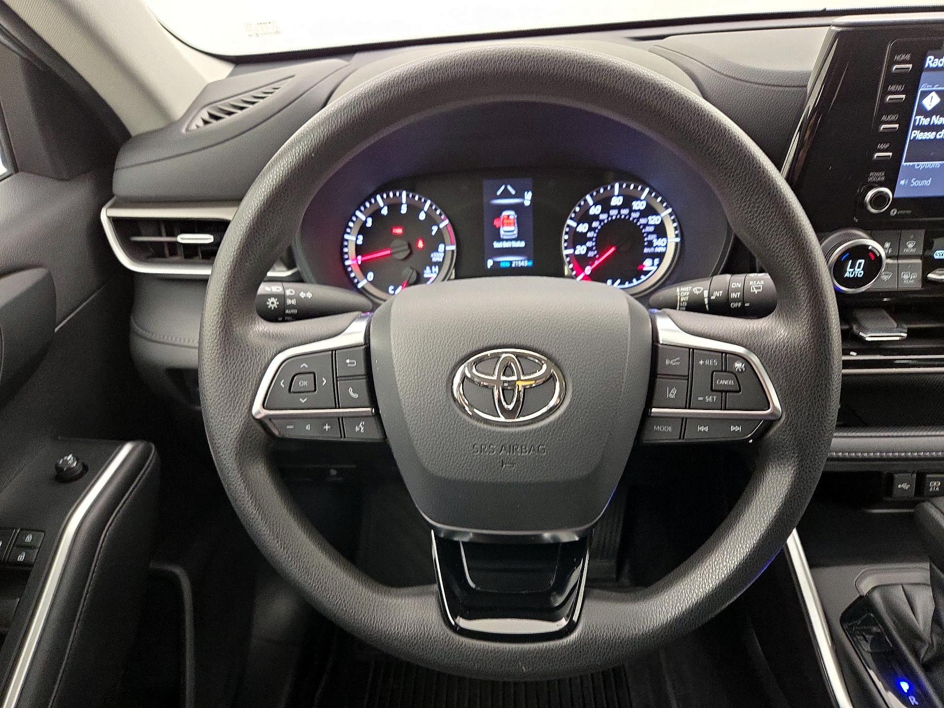 Thumbnail: 2021 Toyota Highlander - 10
