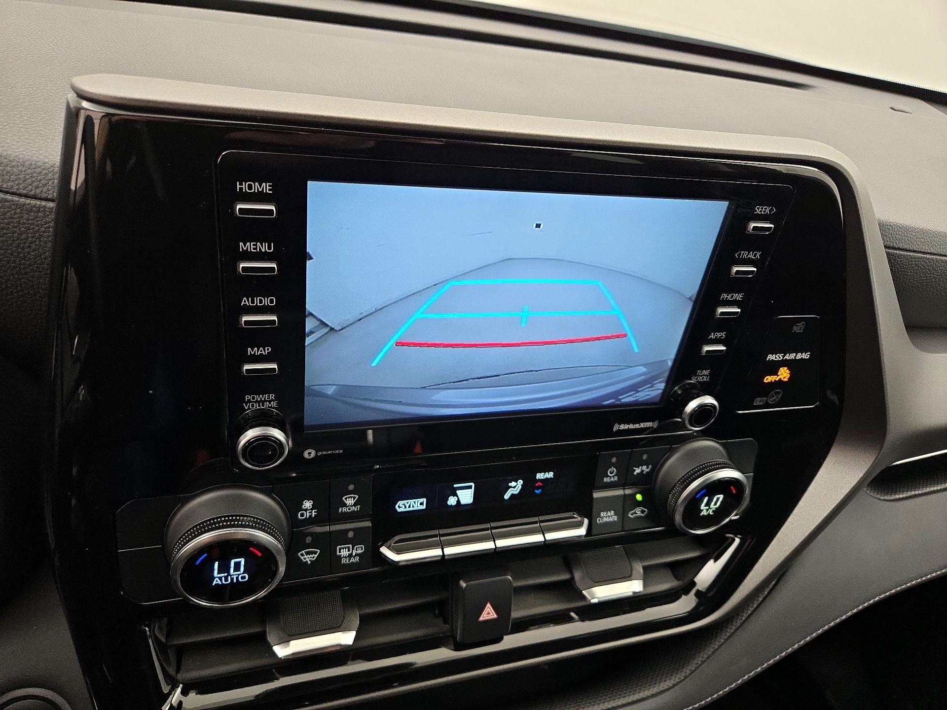 Thumbnail: 2021 Toyota Highlander - 14