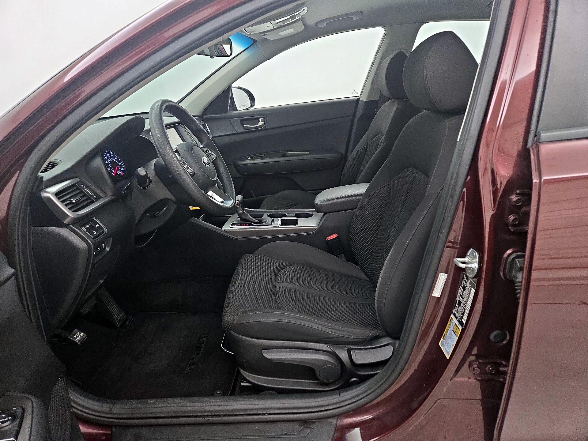Thumbnail: 2020 Kia Optima - 11