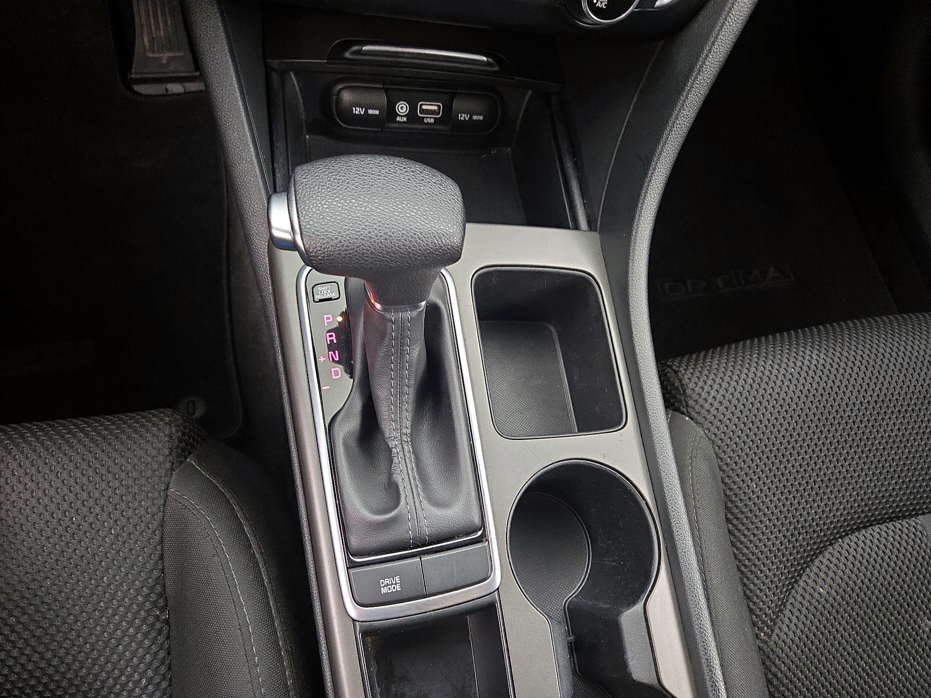Thumbnail: 2020 Kia Optima - 17