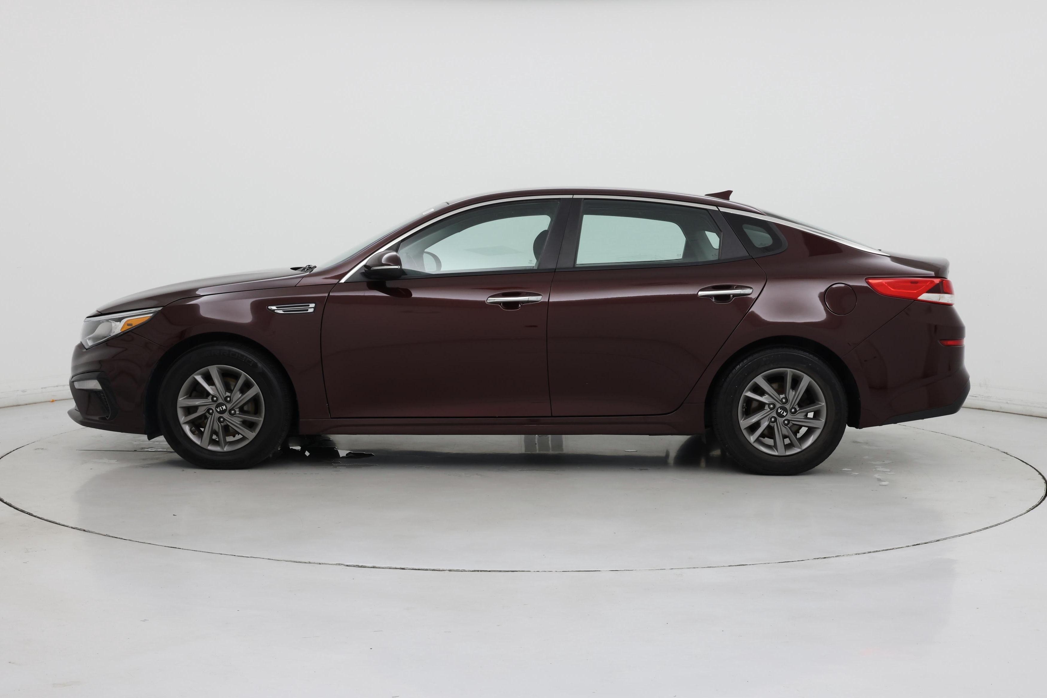 Thumbnail: 2020 Kia Optima - 3