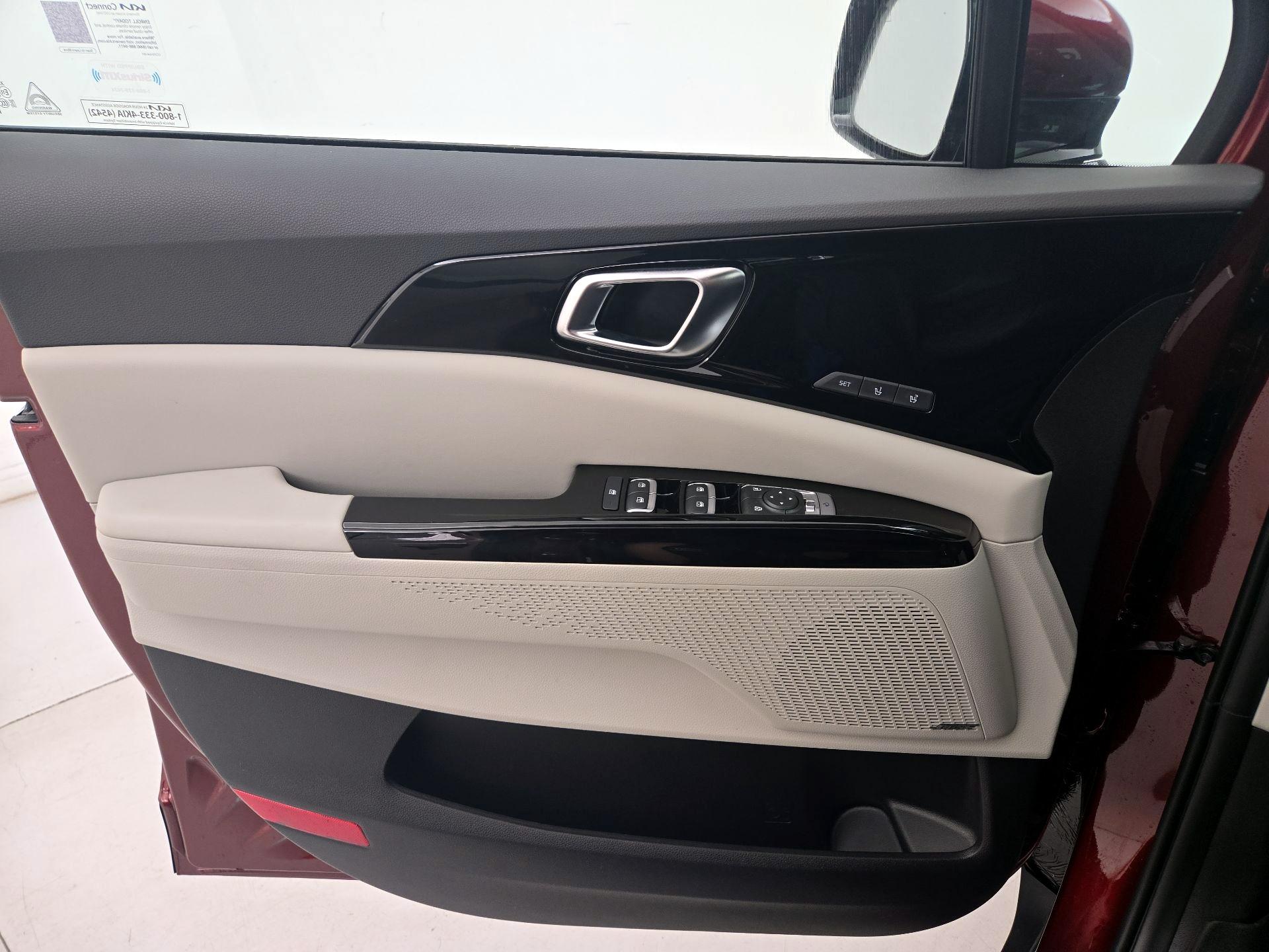 Thumbnail: 2024 Kia Carnival - 12