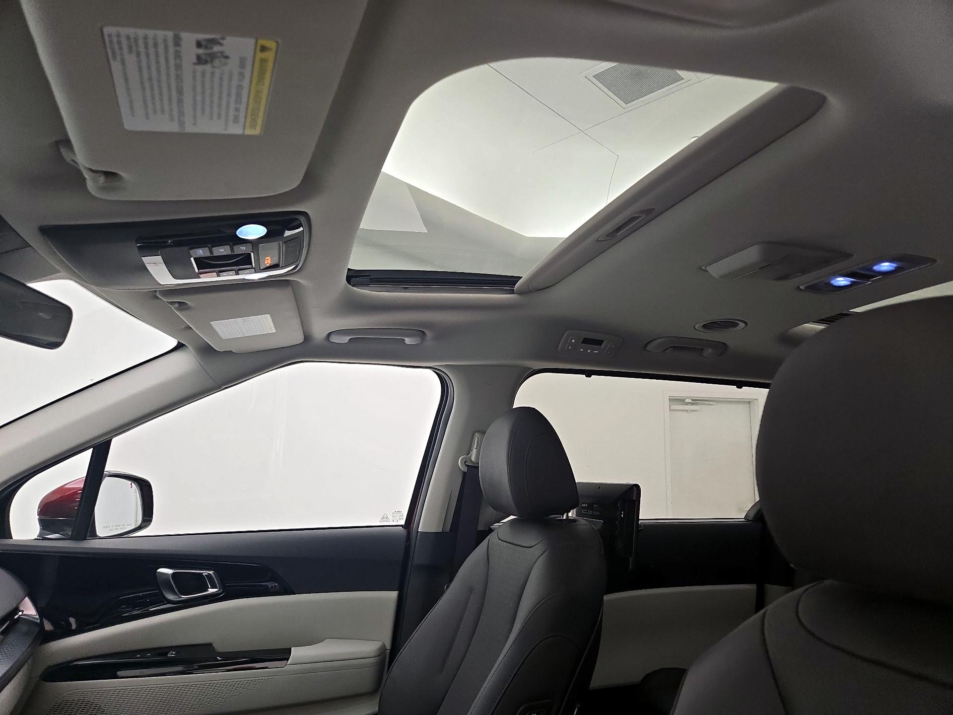 Thumbnail: 2024 Kia Carnival - 20