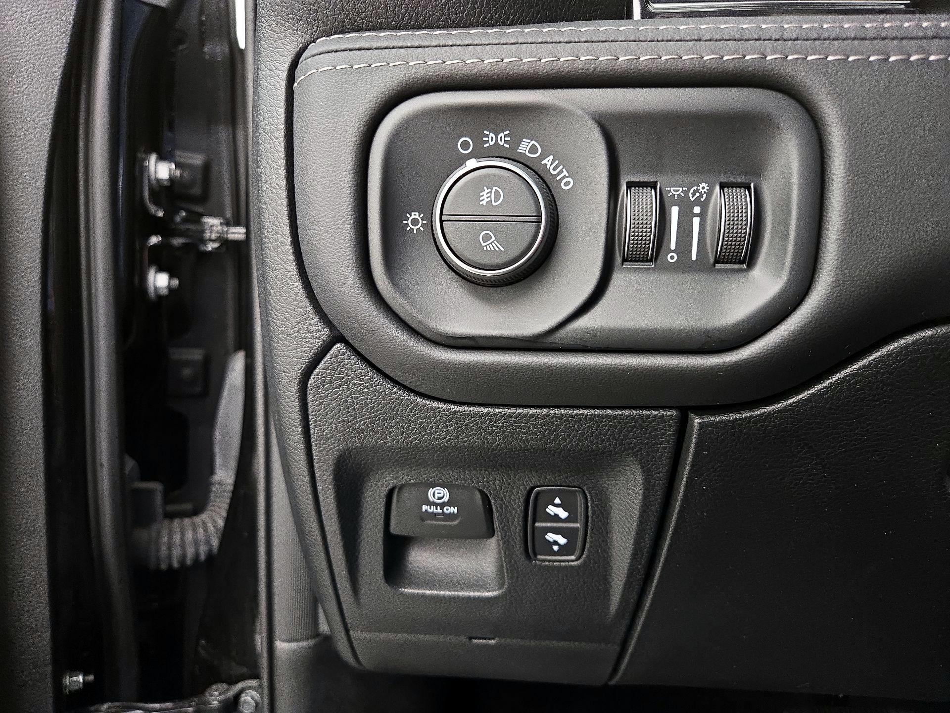 Thumbnail: 2024 RAM 1500 - 13