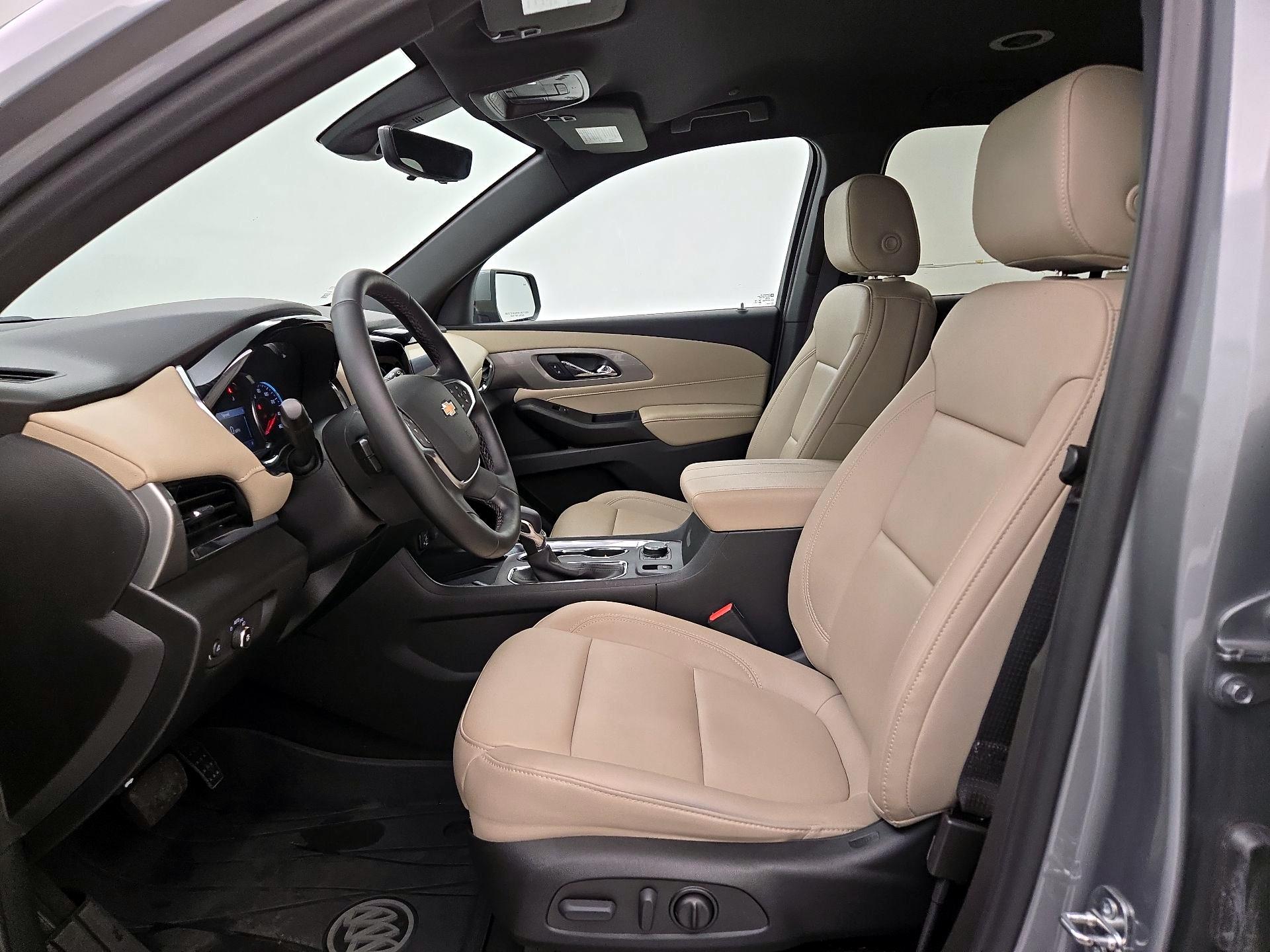 Thumbnail: 2023 Chevrolet Traverse - 11