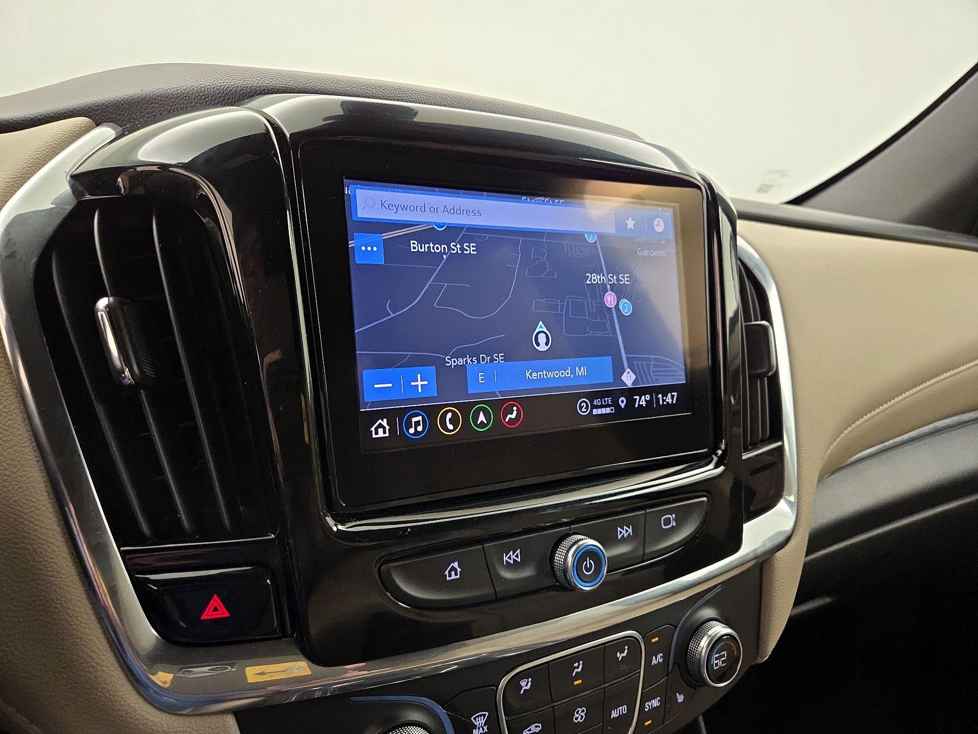 Thumbnail: 2023 Chevrolet Traverse - 14