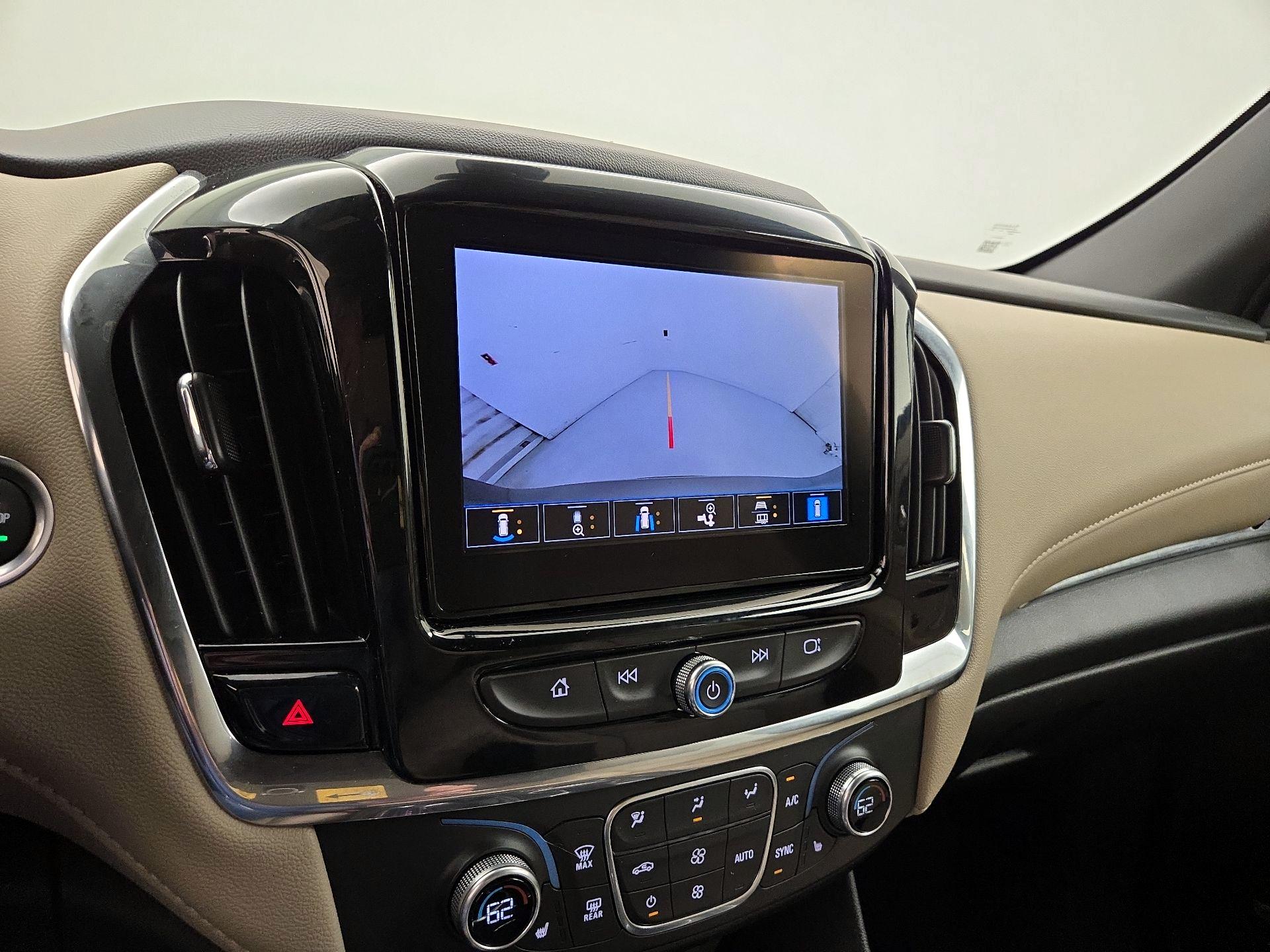 Thumbnail: 2023 Chevrolet Traverse - 15