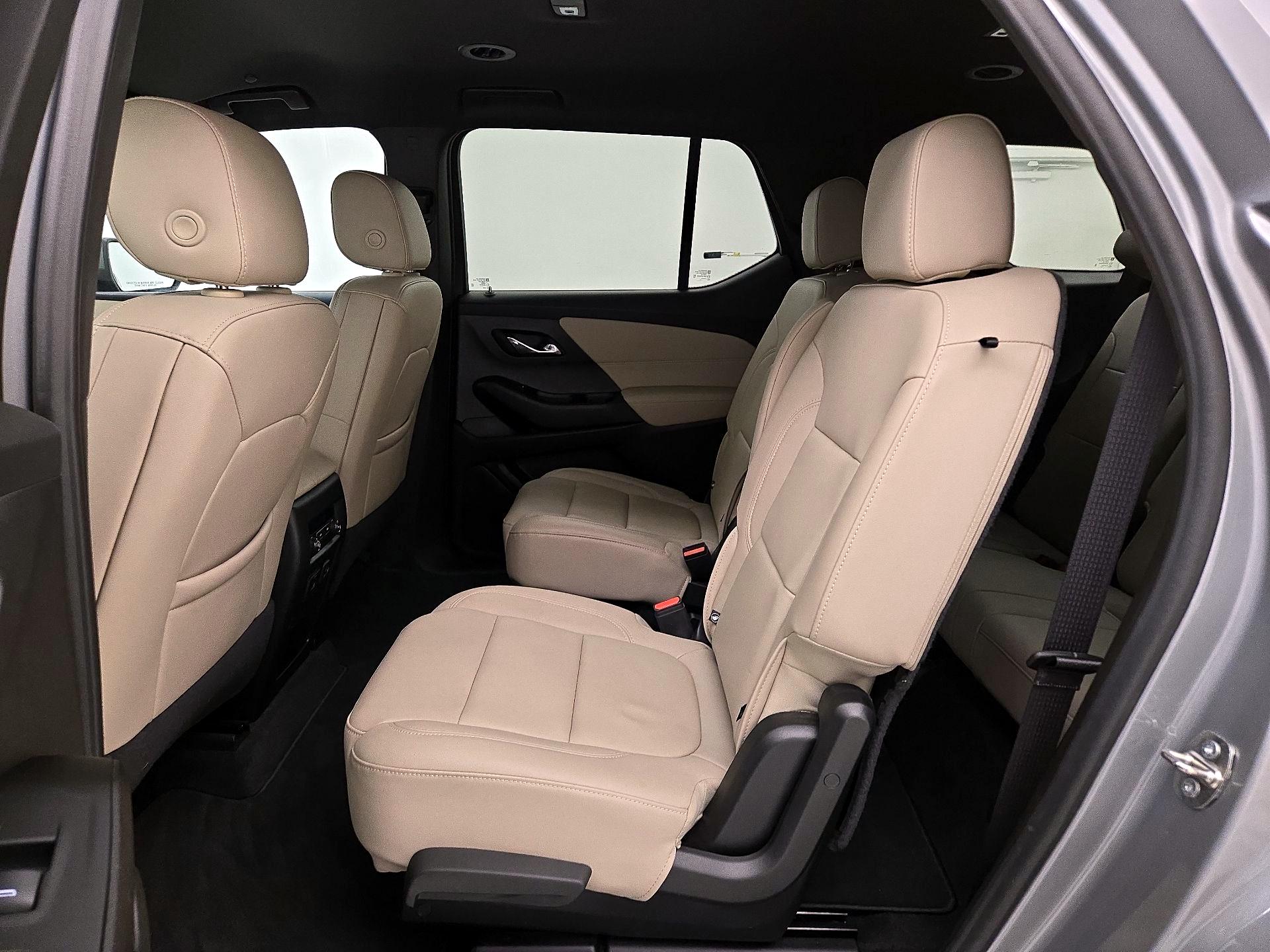 Thumbnail: 2023 Chevrolet Traverse - 20