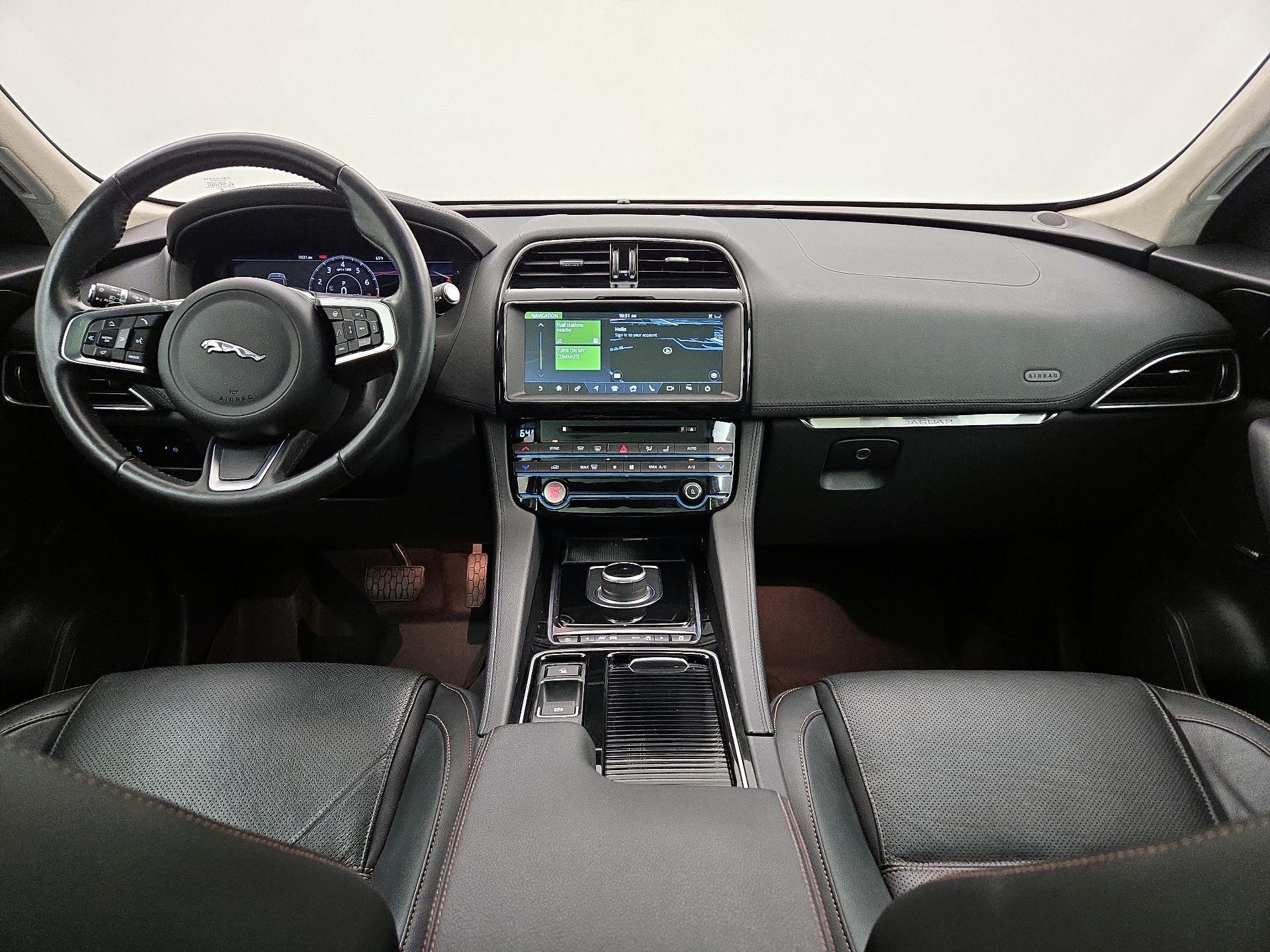 Thumbnail: 2020 Jaguar F-Pace - 9