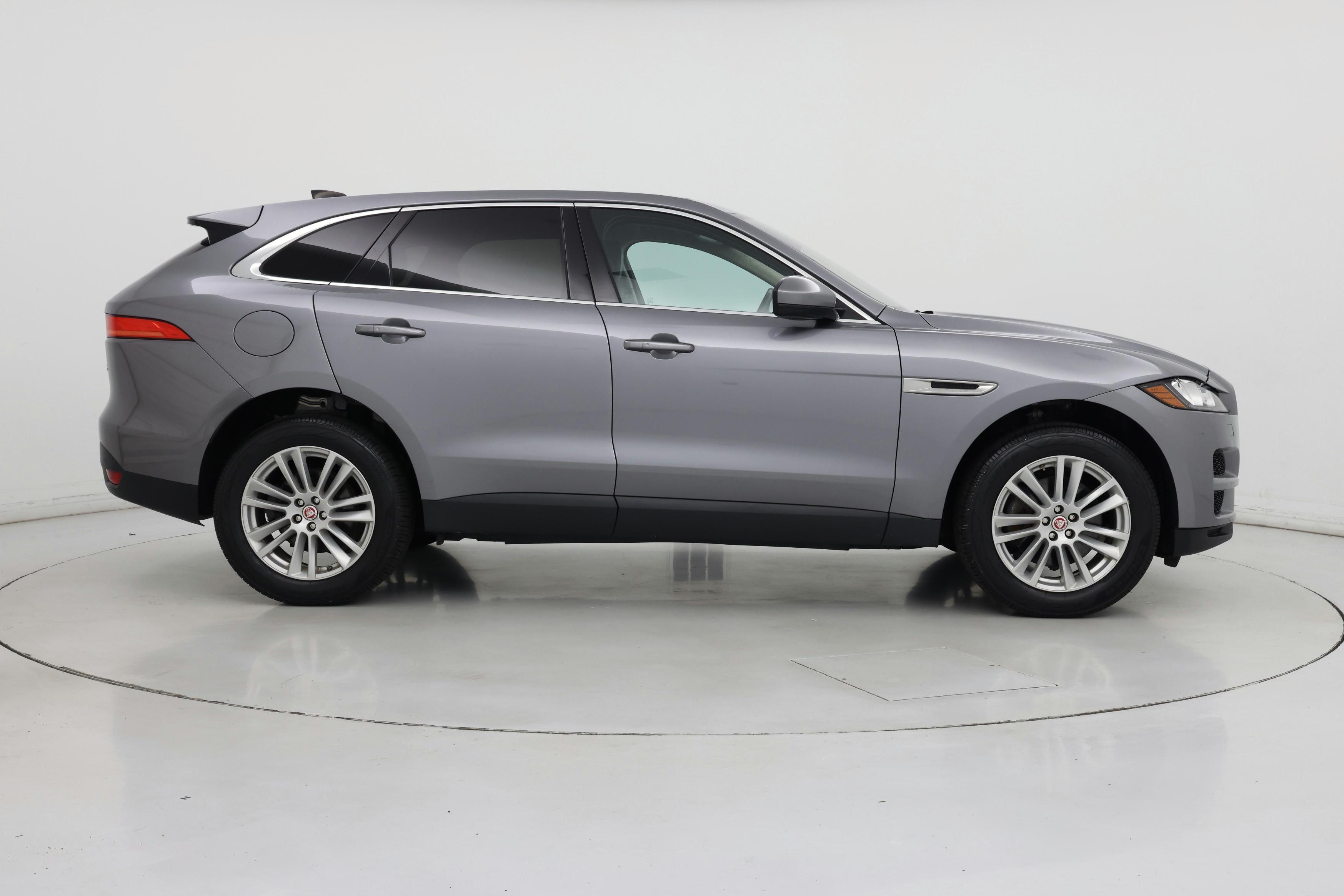 Thumbnail: 2020 Jaguar F-Pace - 7