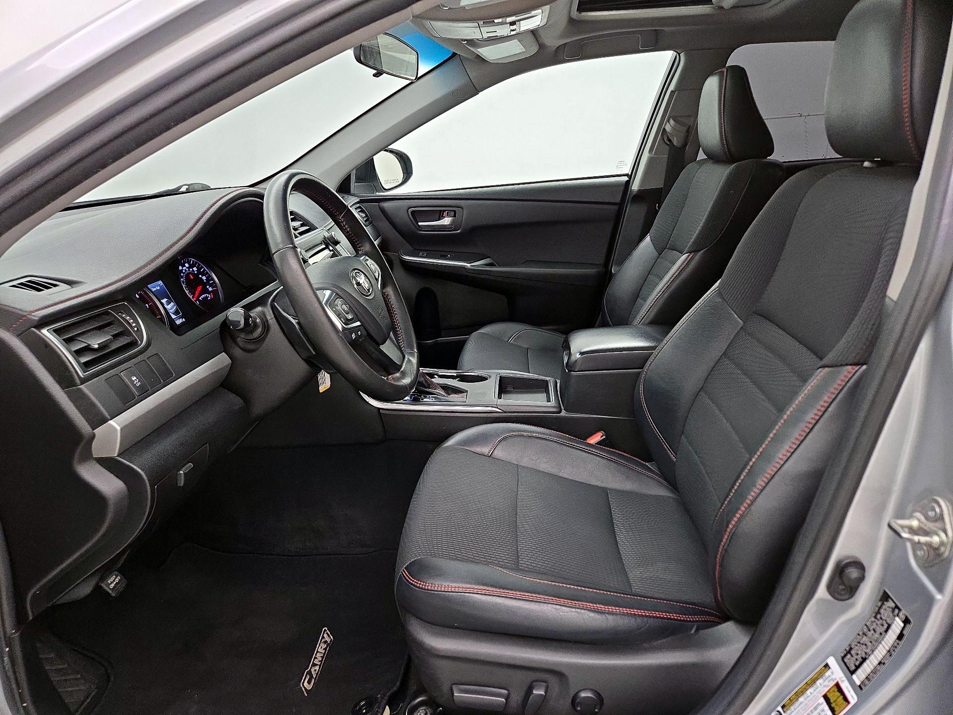 Thumbnail: 2016 Toyota Camry - 11