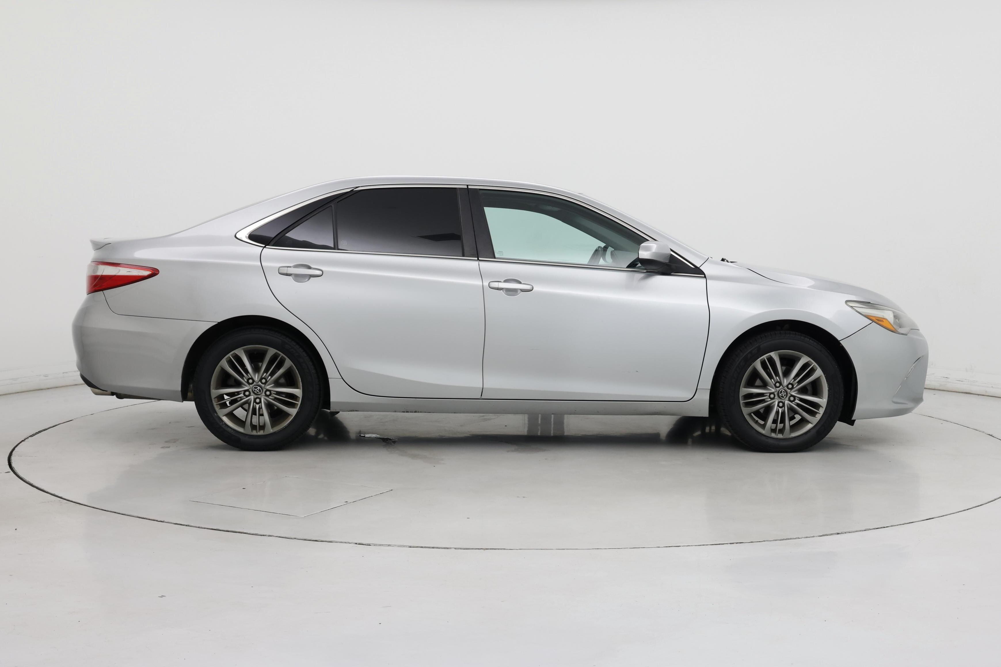 Thumbnail: 2016 Toyota Camry - 7