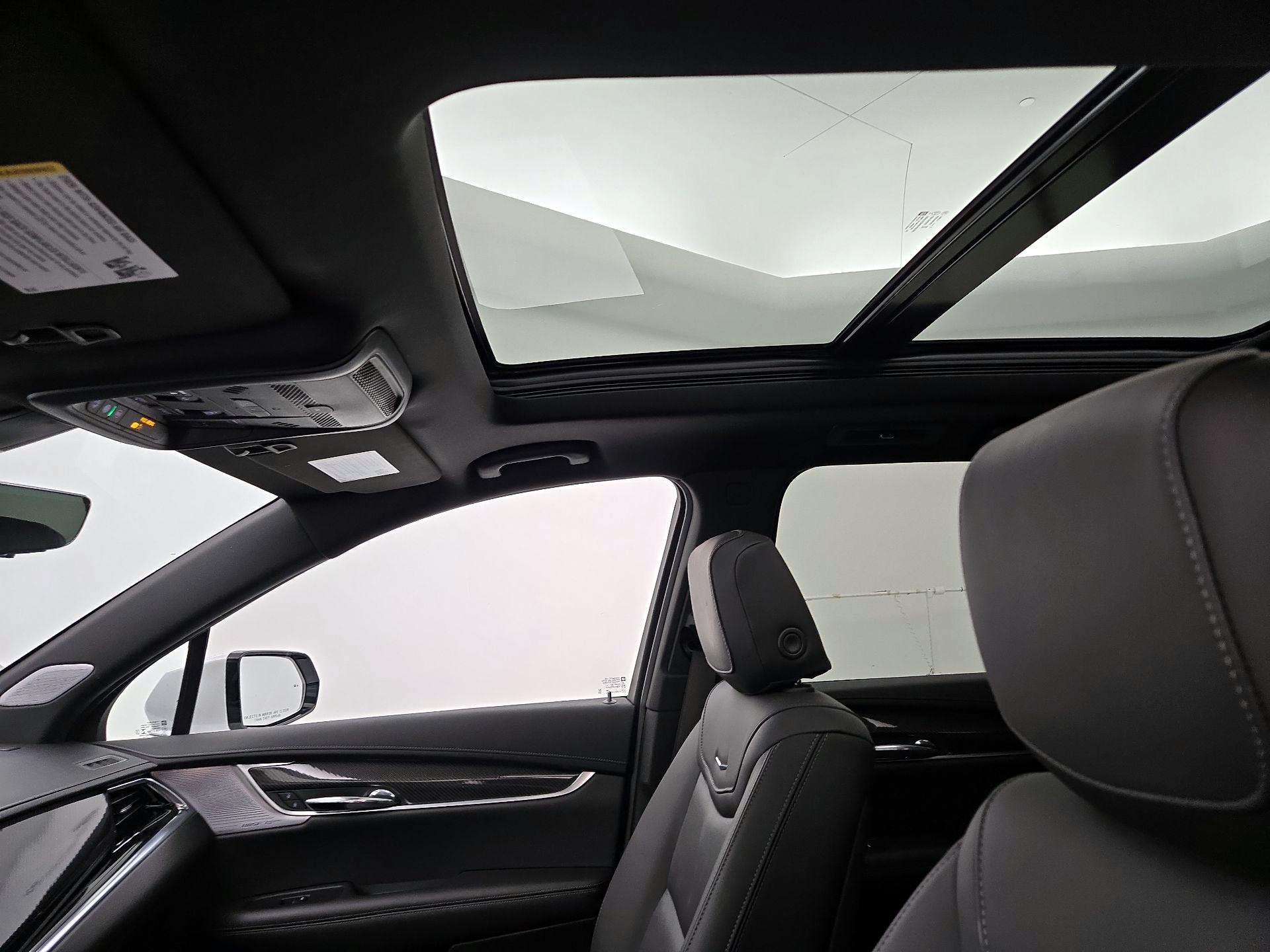Thumbnail: 2023 Cadillac XT6 - 20