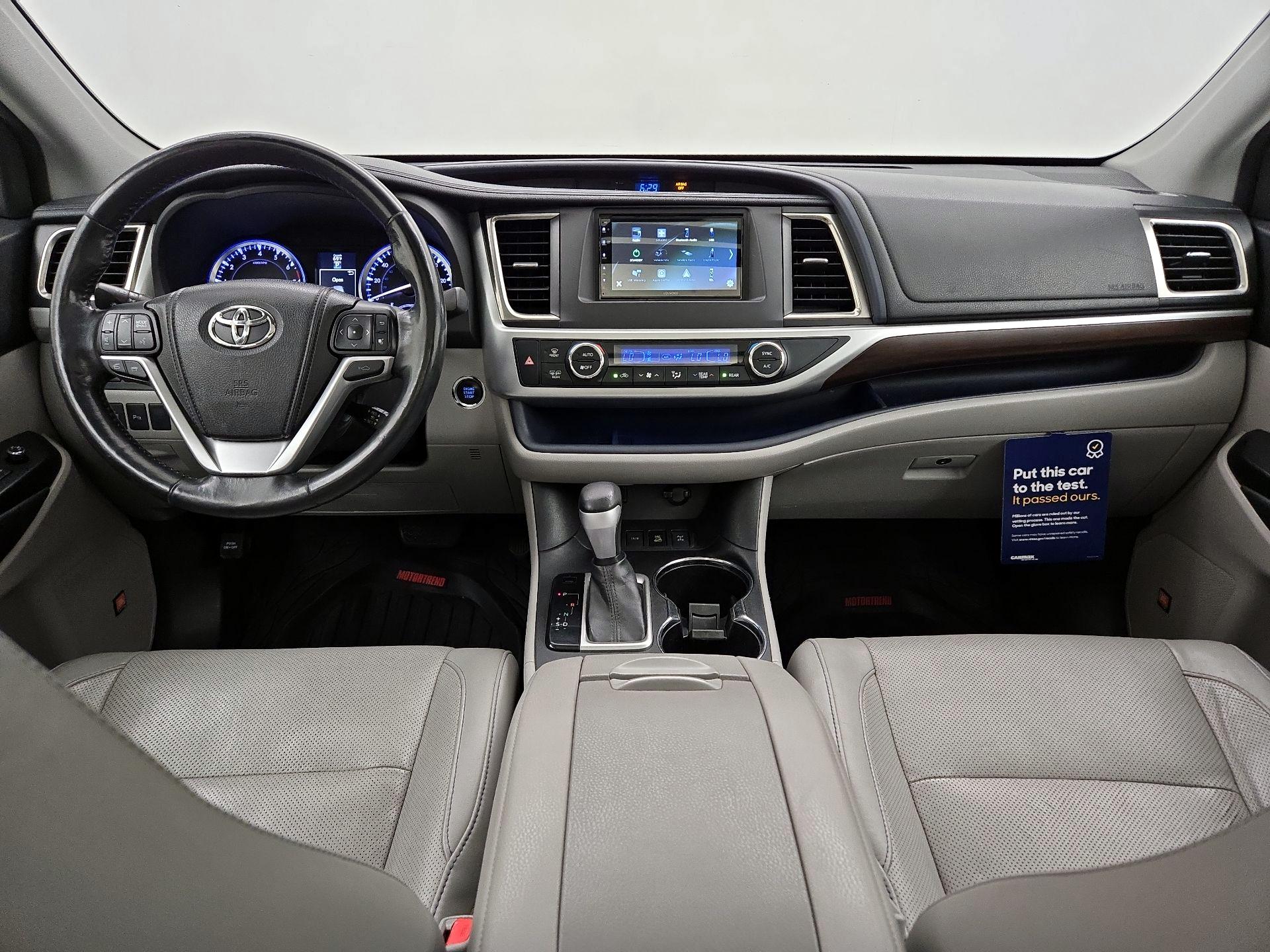 Thumbnail: 2014 Toyota Highlander - 9