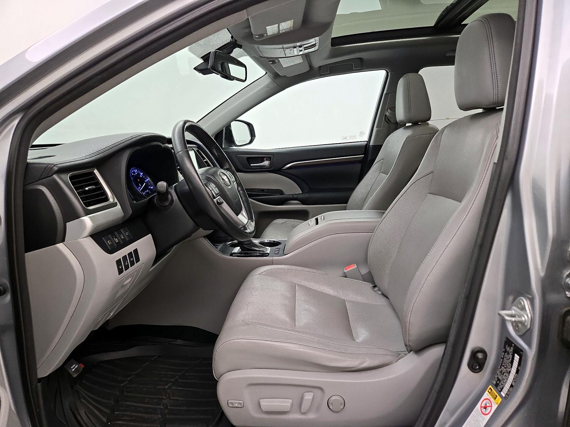 Thumbnail: 2014 Toyota Highlander - 11