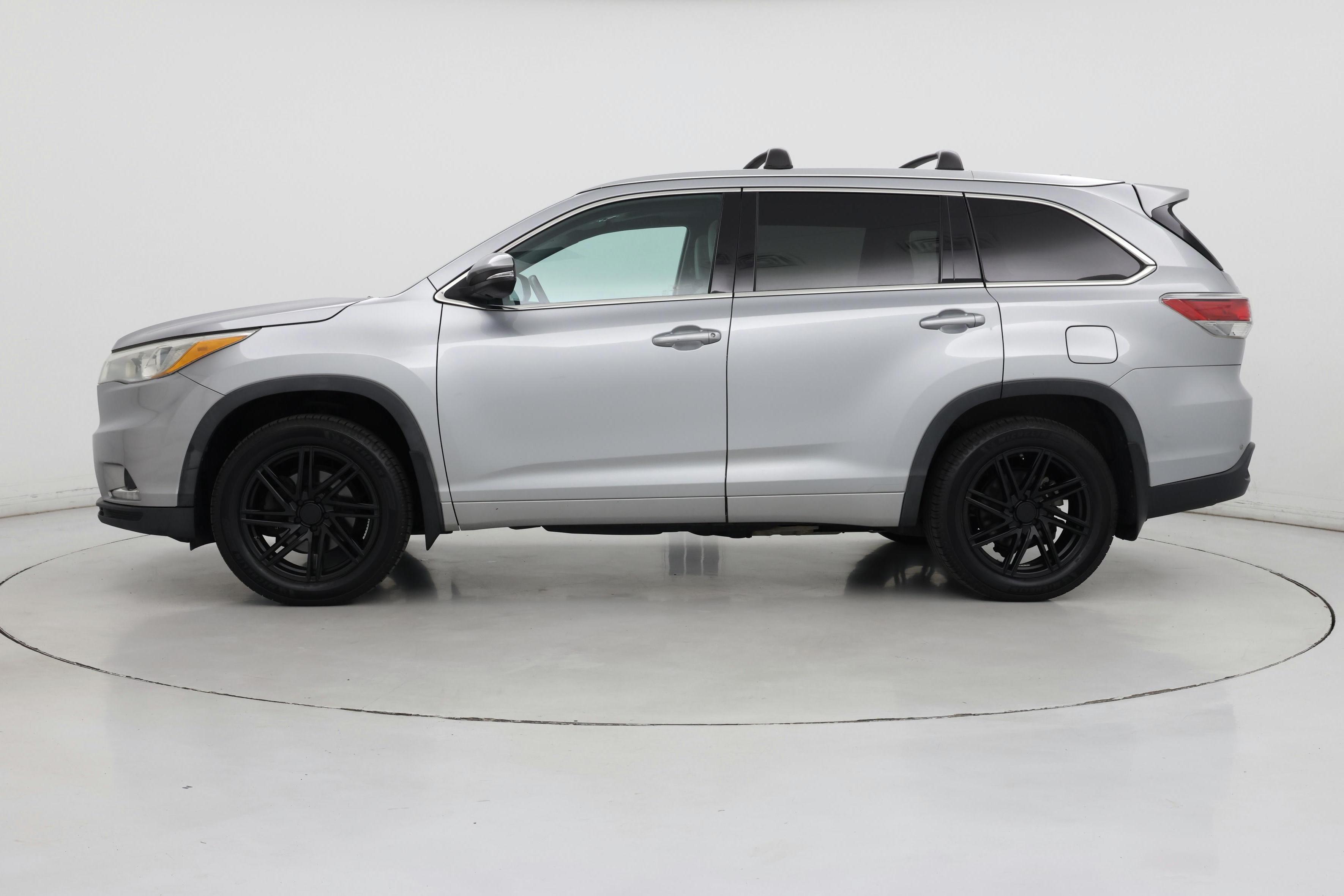 Thumbnail: 2014 Toyota Highlander - 3