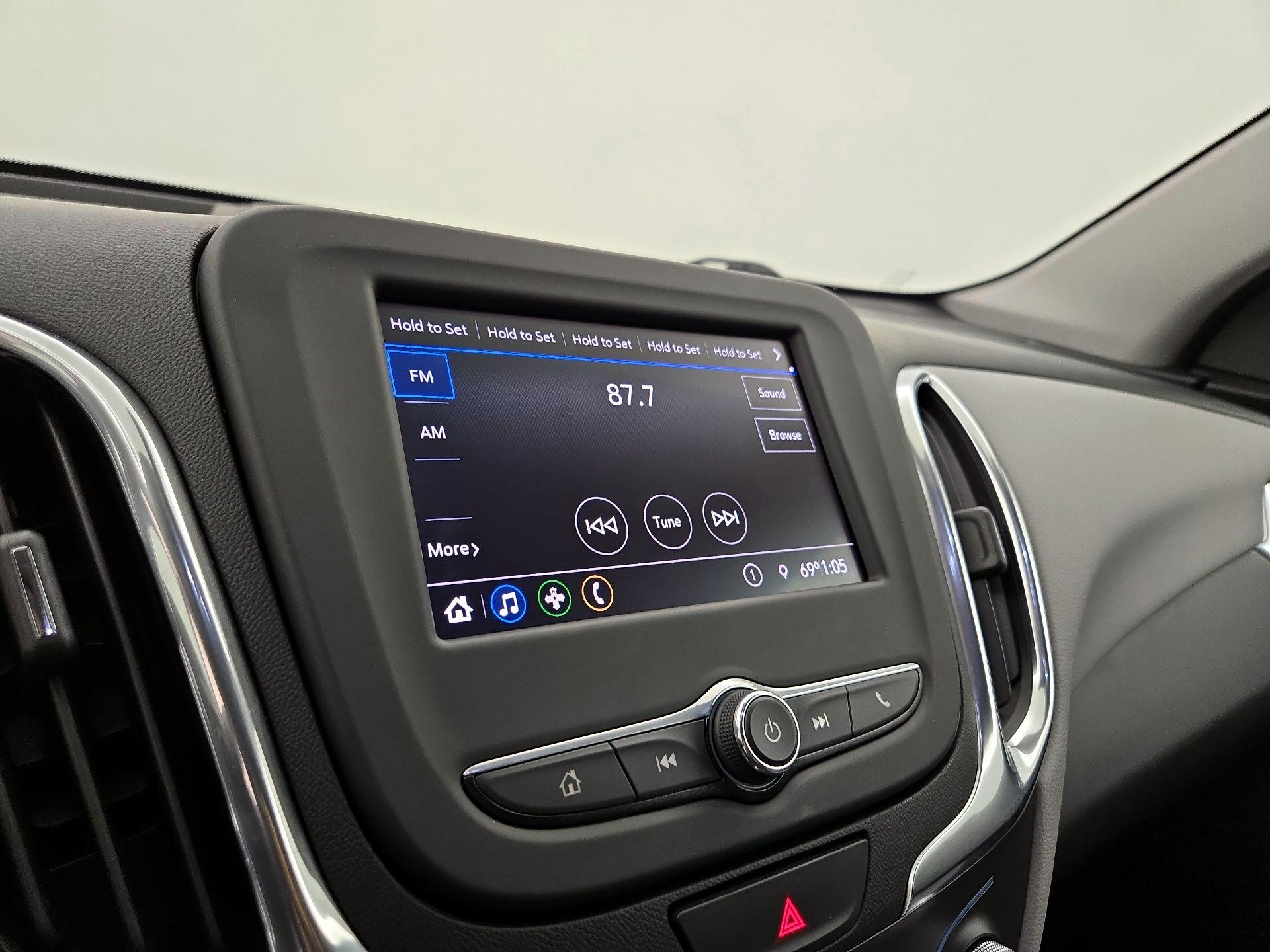 Thumbnail: 2021 Chevrolet Equinox - 15