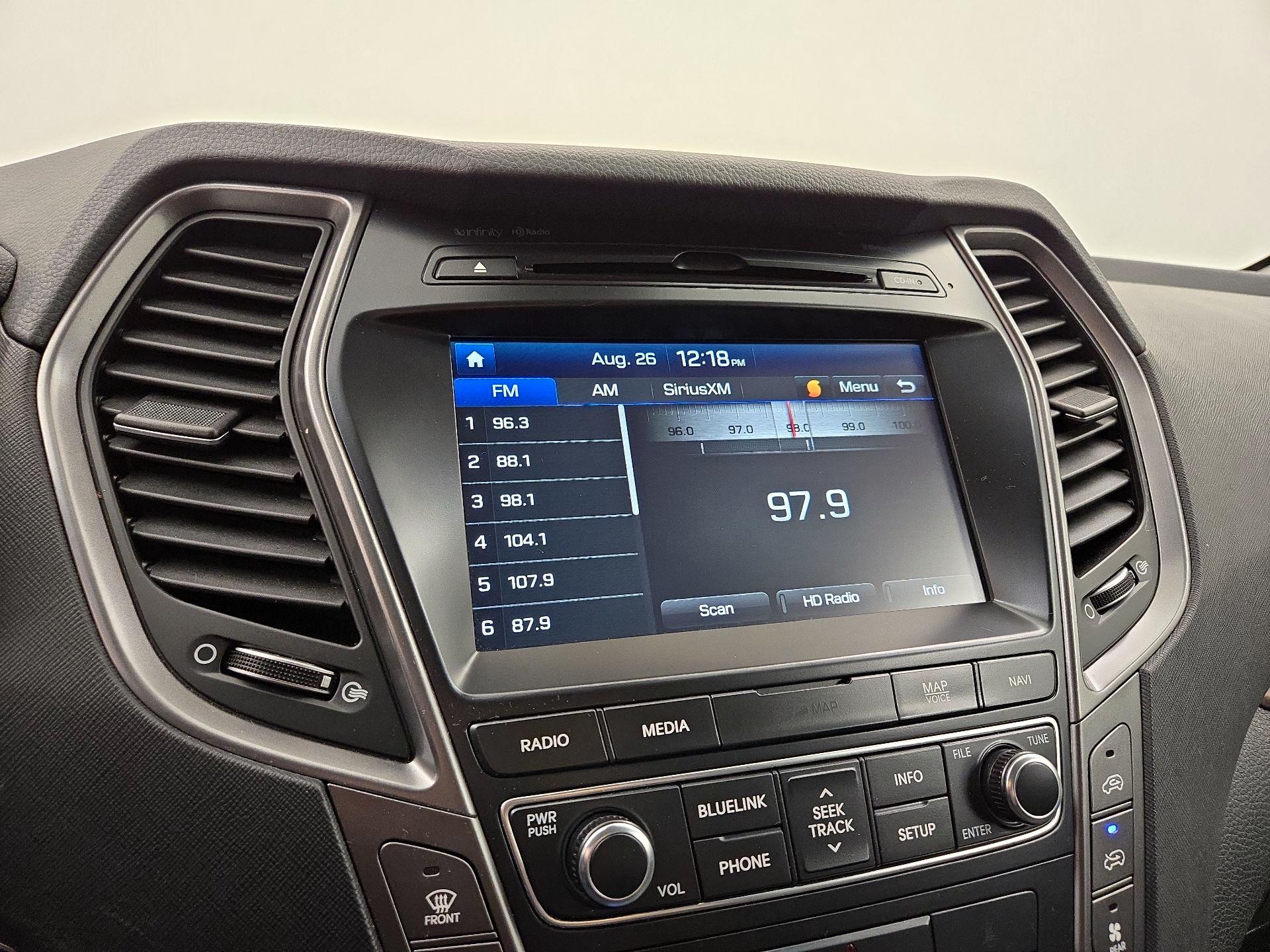 Thumbnail: 2018 Hyundai Santa Fe - 16