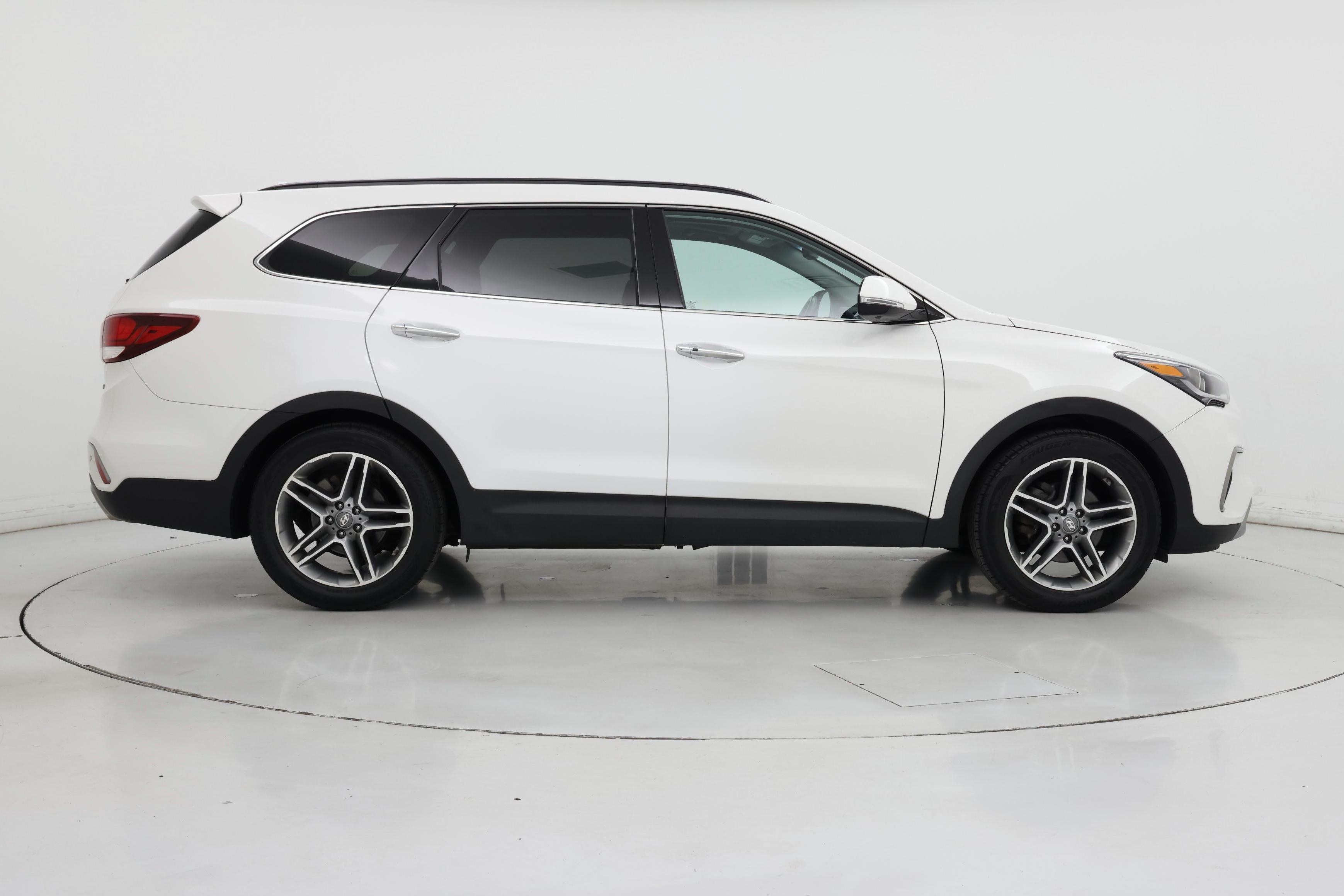Thumbnail: 2018 Hyundai Santa Fe - 7