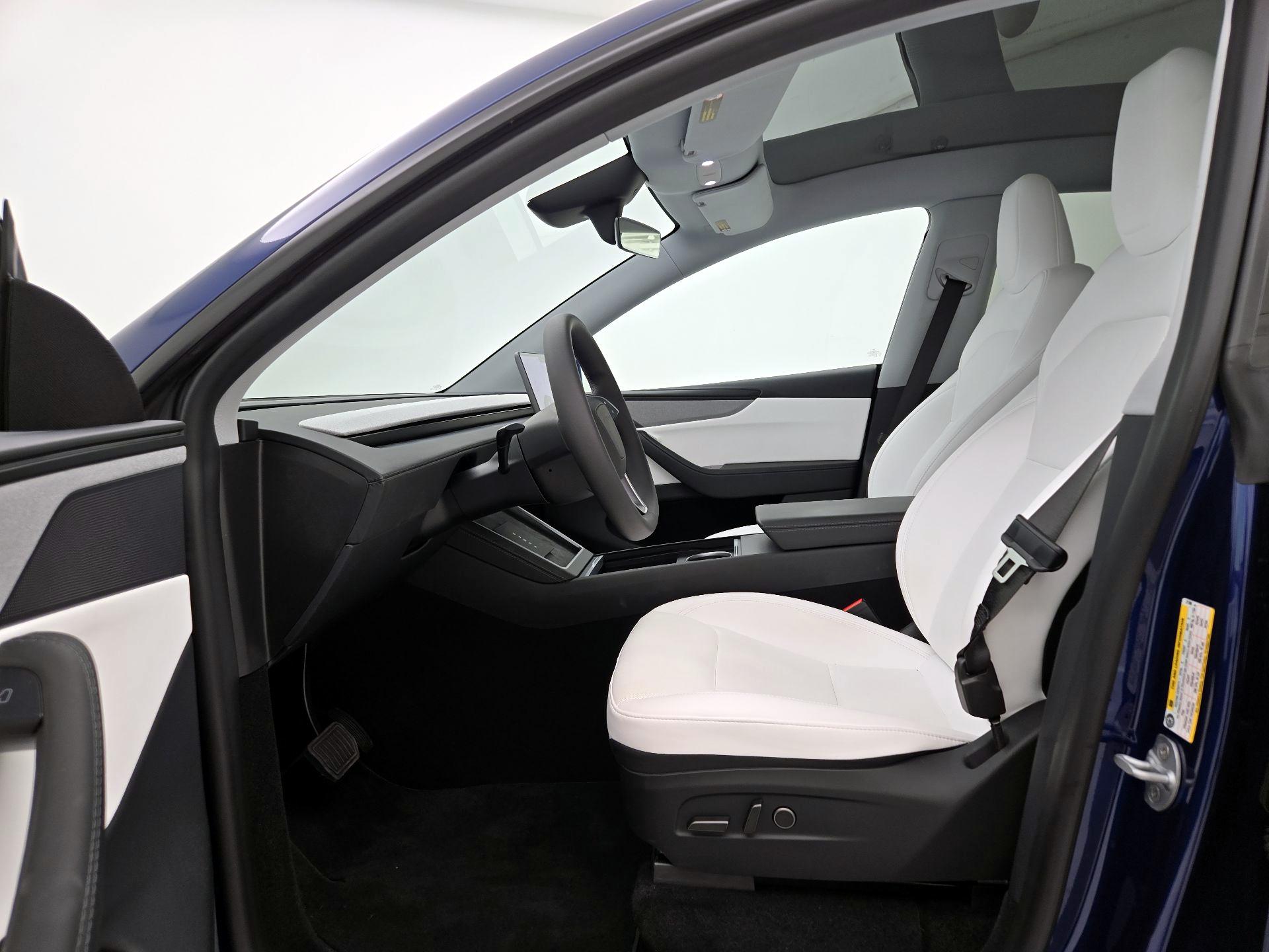 Thumbnail: 2026 Tesla Model Y - 11