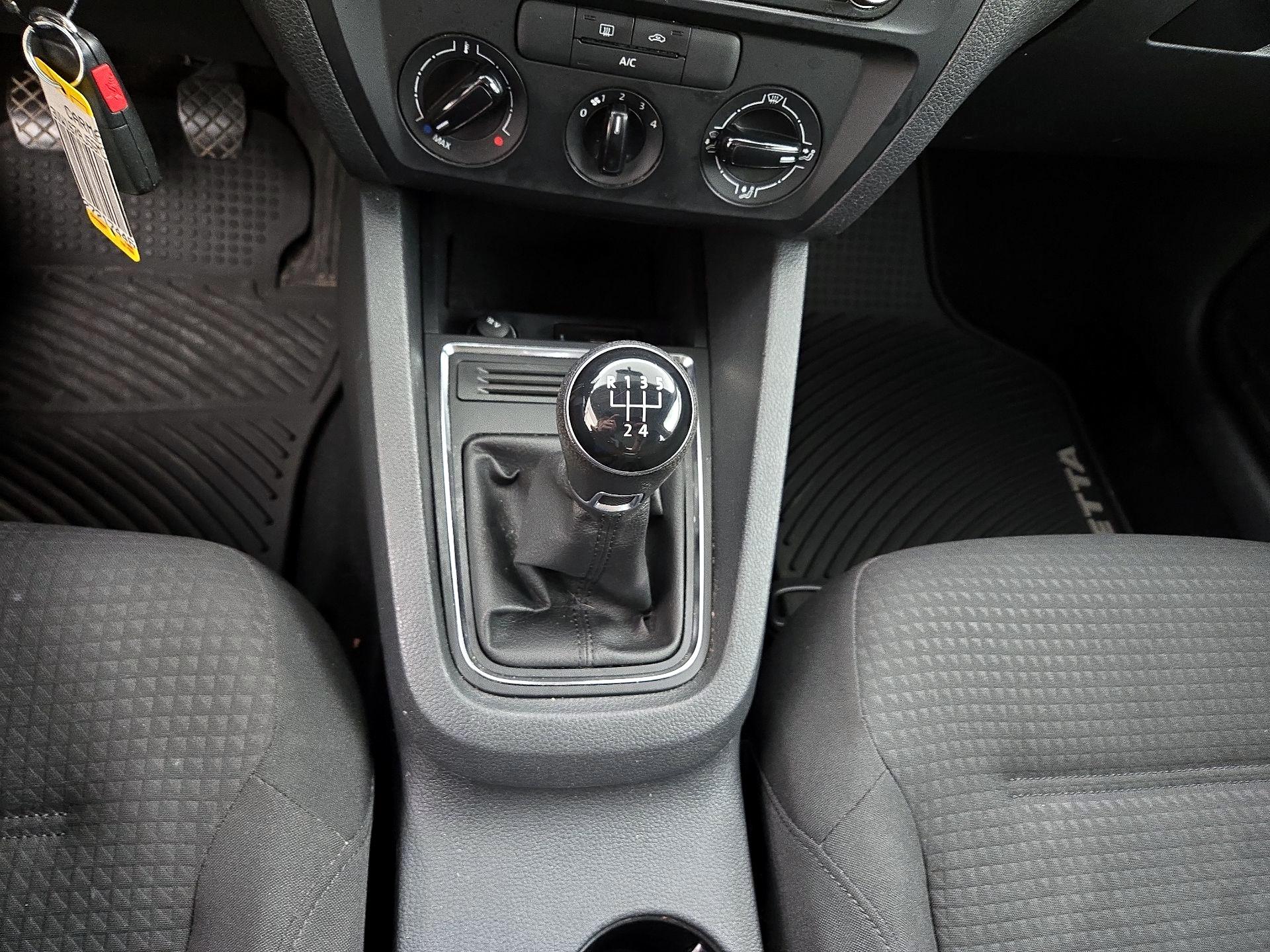 Thumbnail: 2016 Volkswagen Jetta - 16