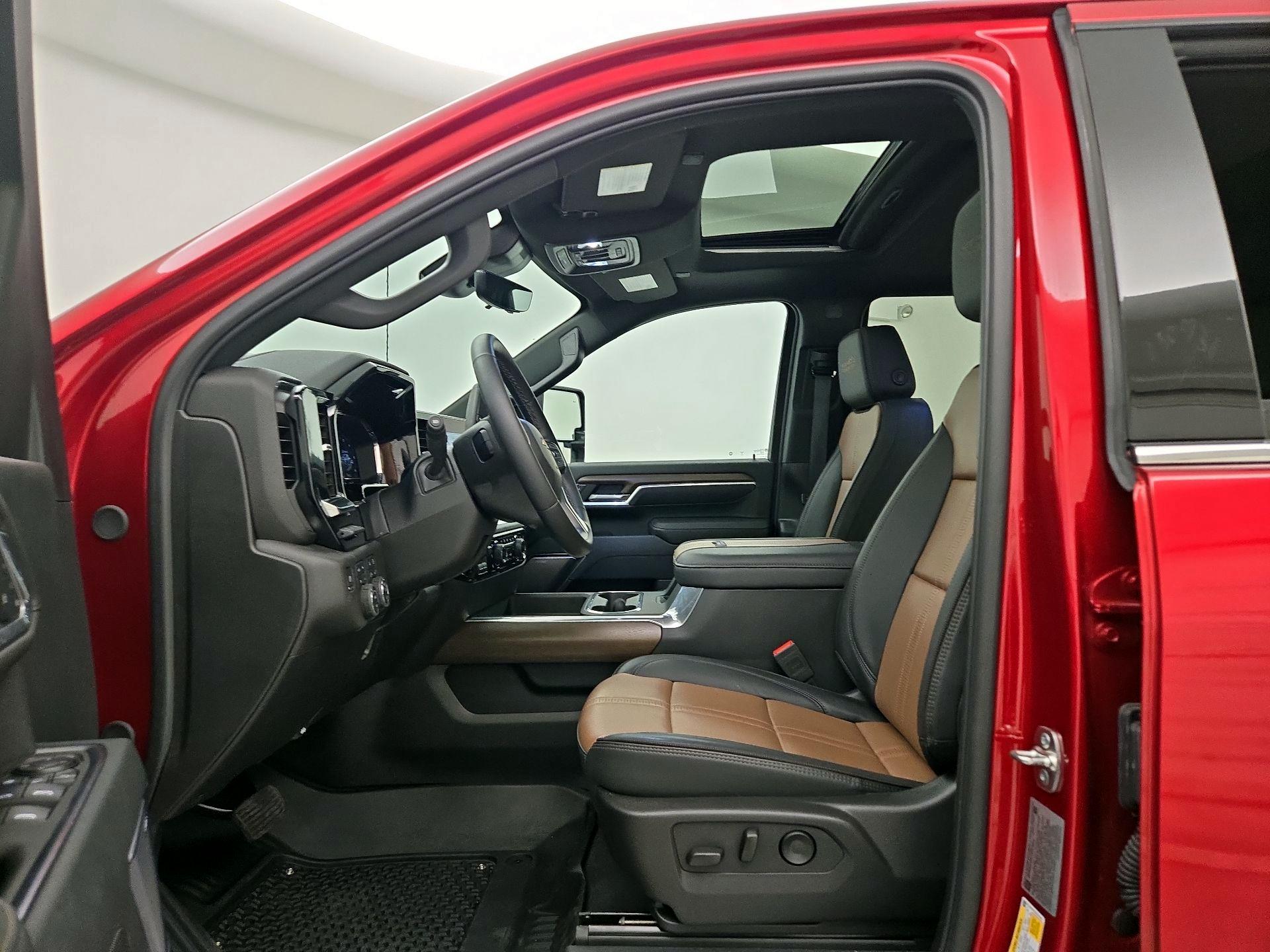 Thumbnail: 2025 Chevrolet Silverado 2500 - 11