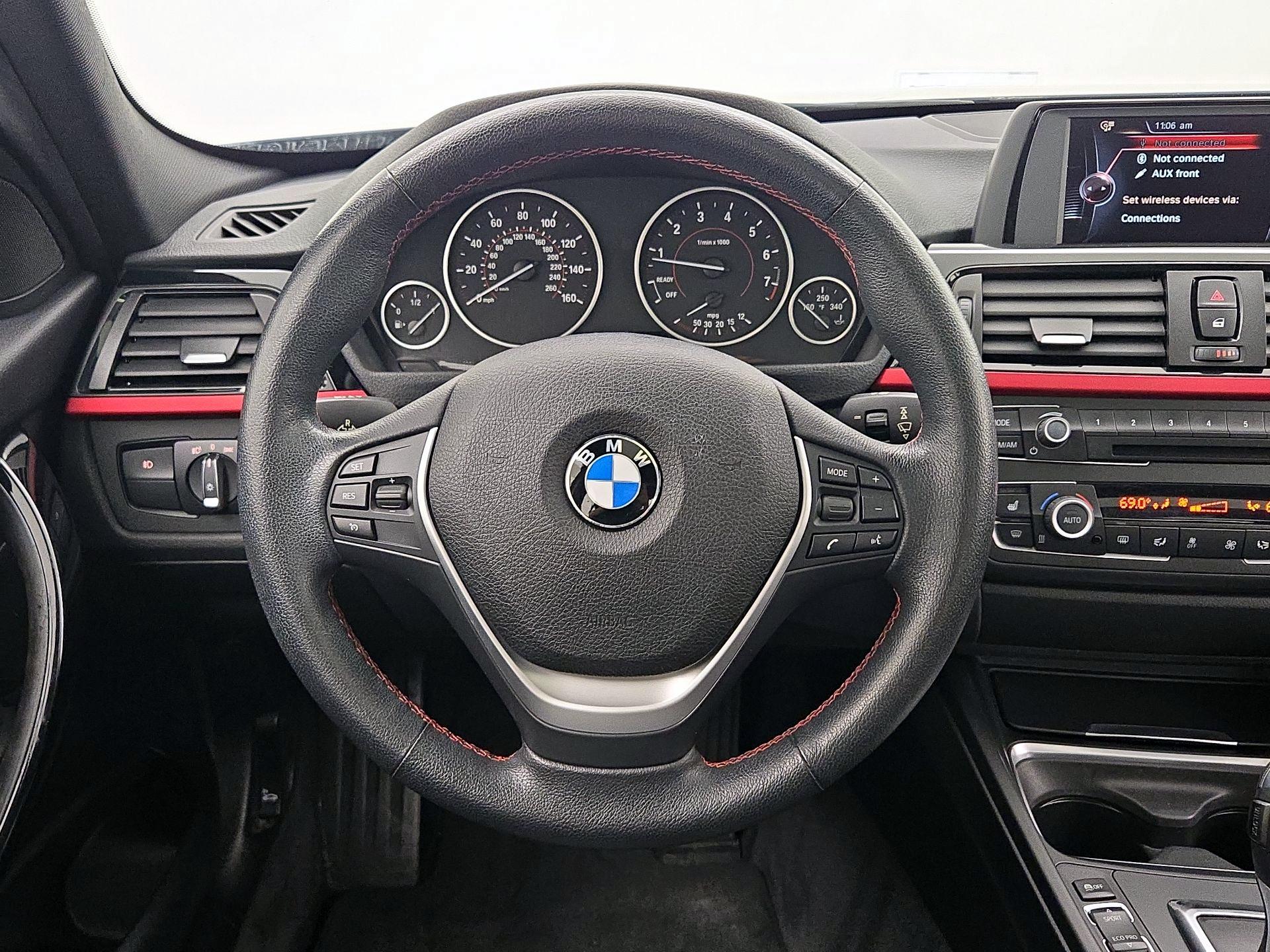 Thumbnail: 2015 BMW 3 Series - 10