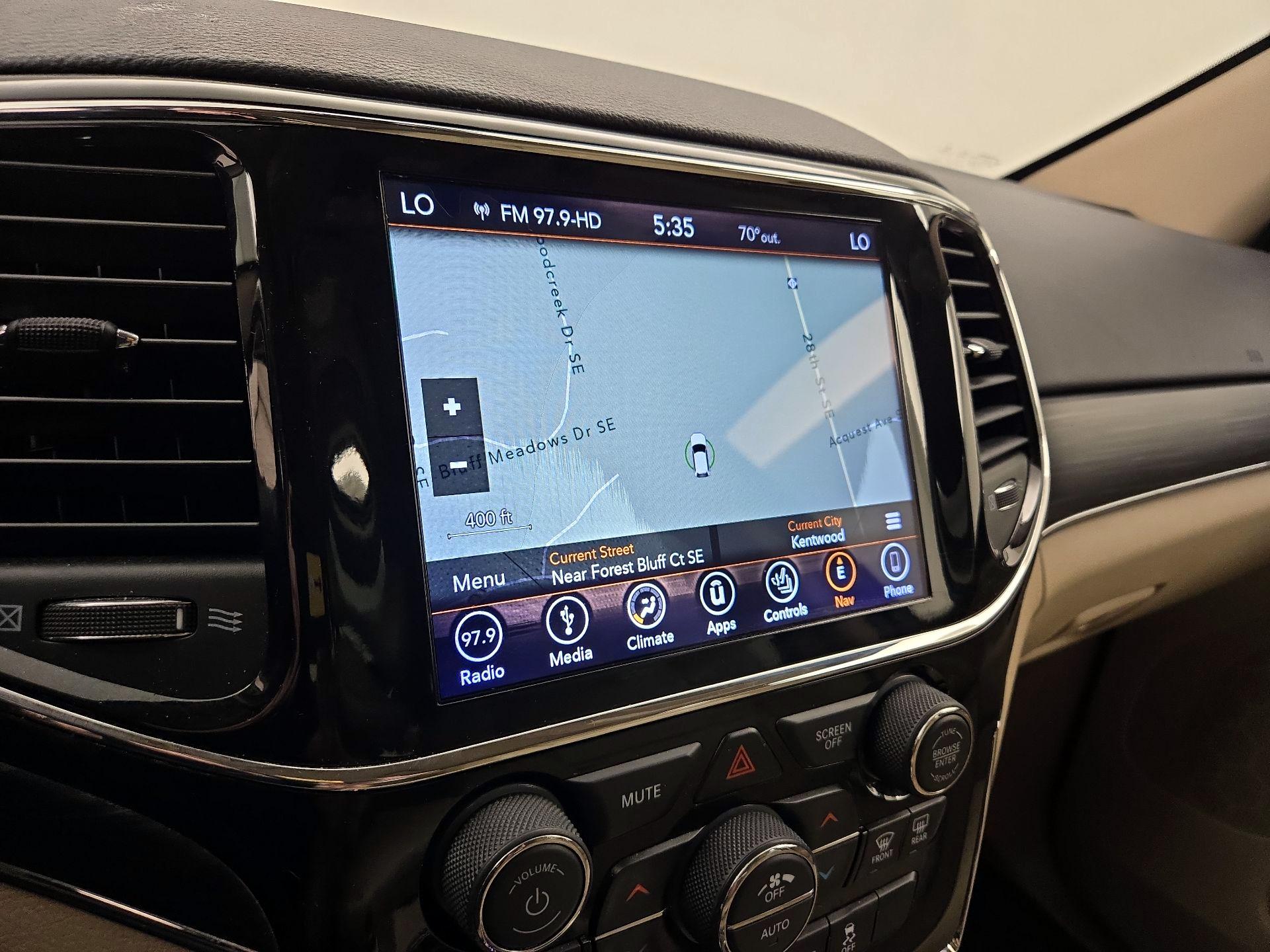 Thumbnail: 2019 Jeep Grand Cherokee - 14