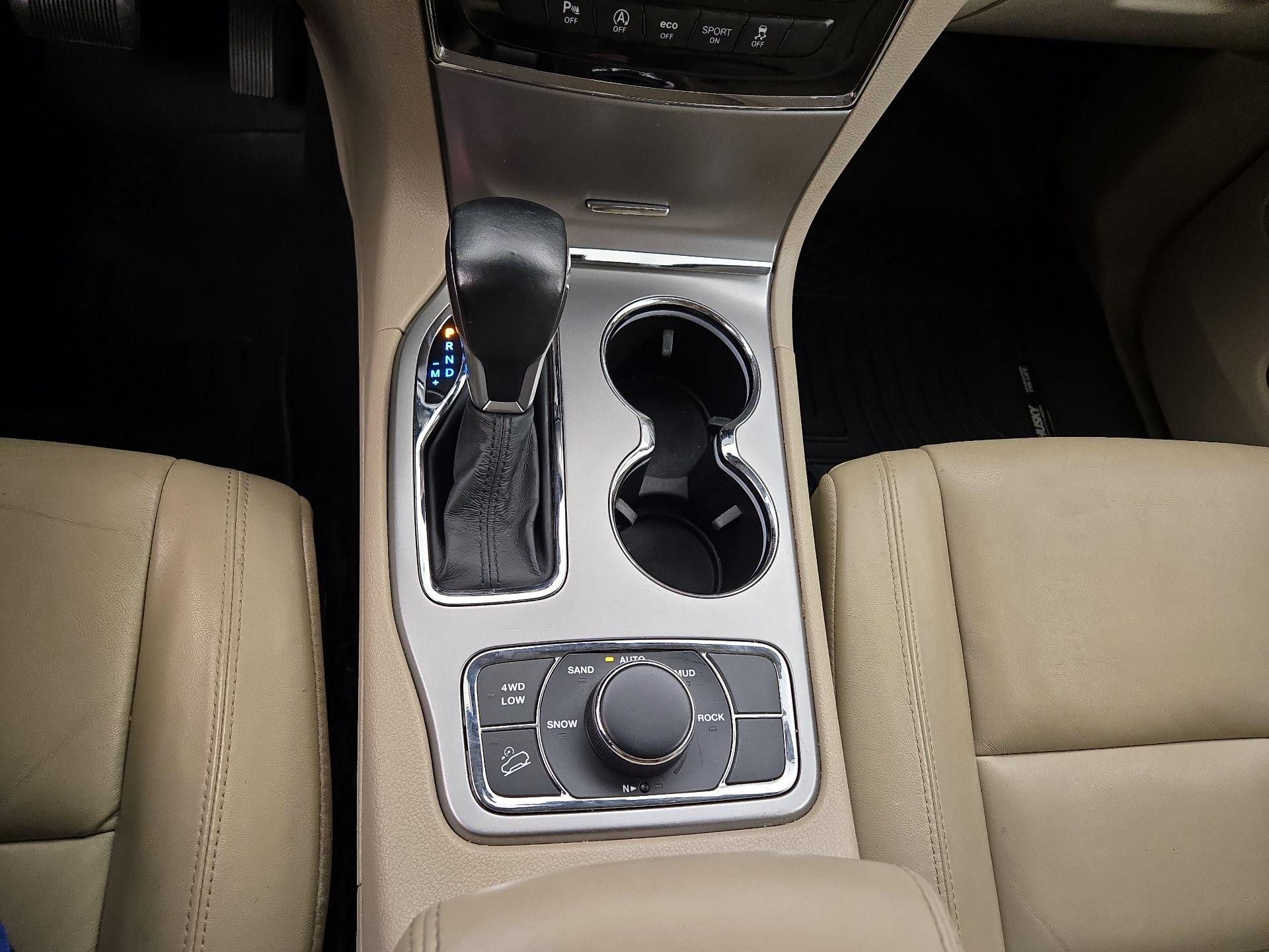 Thumbnail: 2019 Jeep Grand Cherokee - 18