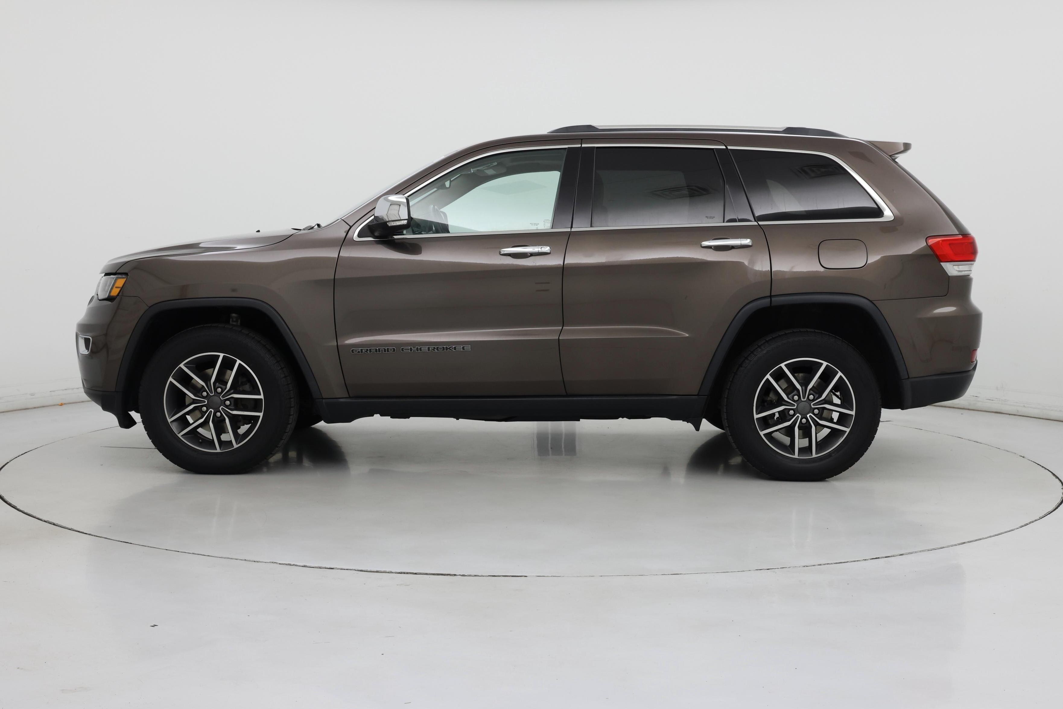Thumbnail: 2019 Jeep Grand Cherokee - 3
