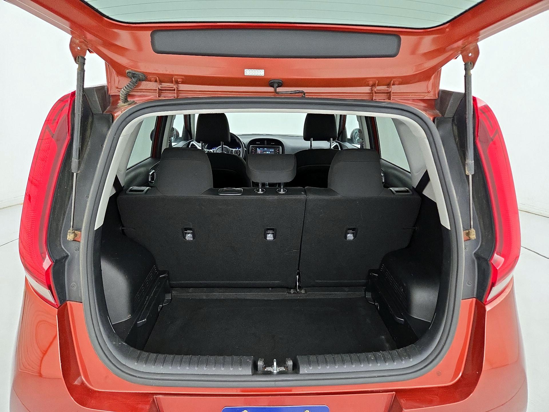 Thumbnail: 2020 Kia Soul - 20