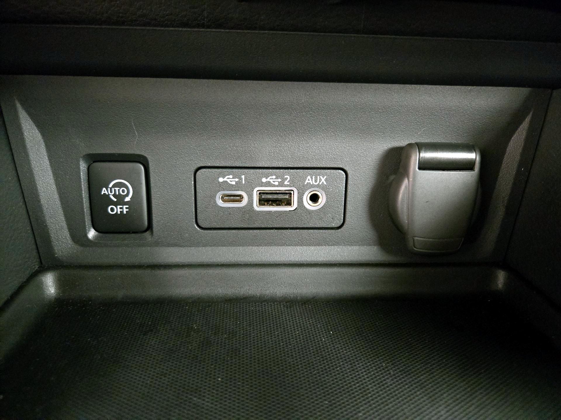 Thumbnail: 2024 Nissan Sentra - 18