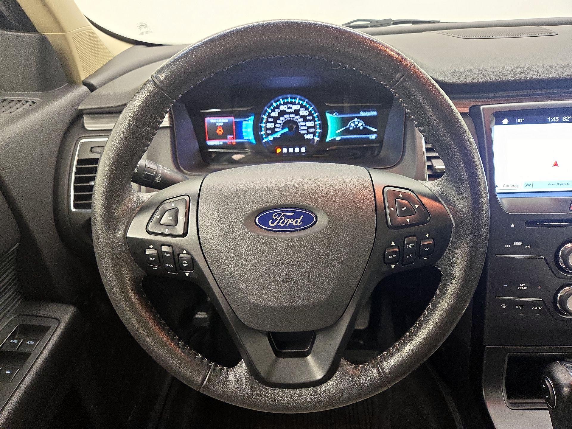 Thumbnail: 2019 Ford Flex - 10