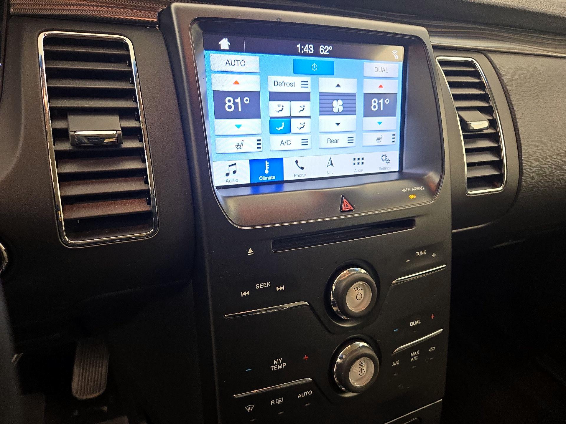 Thumbnail: 2019 Ford Flex - 17