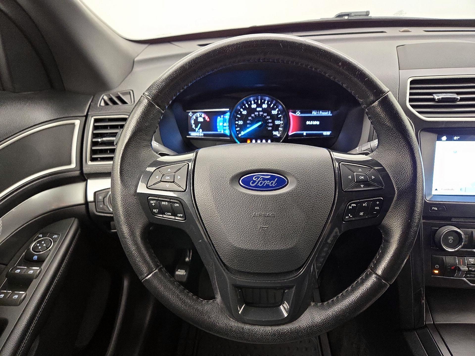 Thumbnail: 2017 Ford Explorer - 10