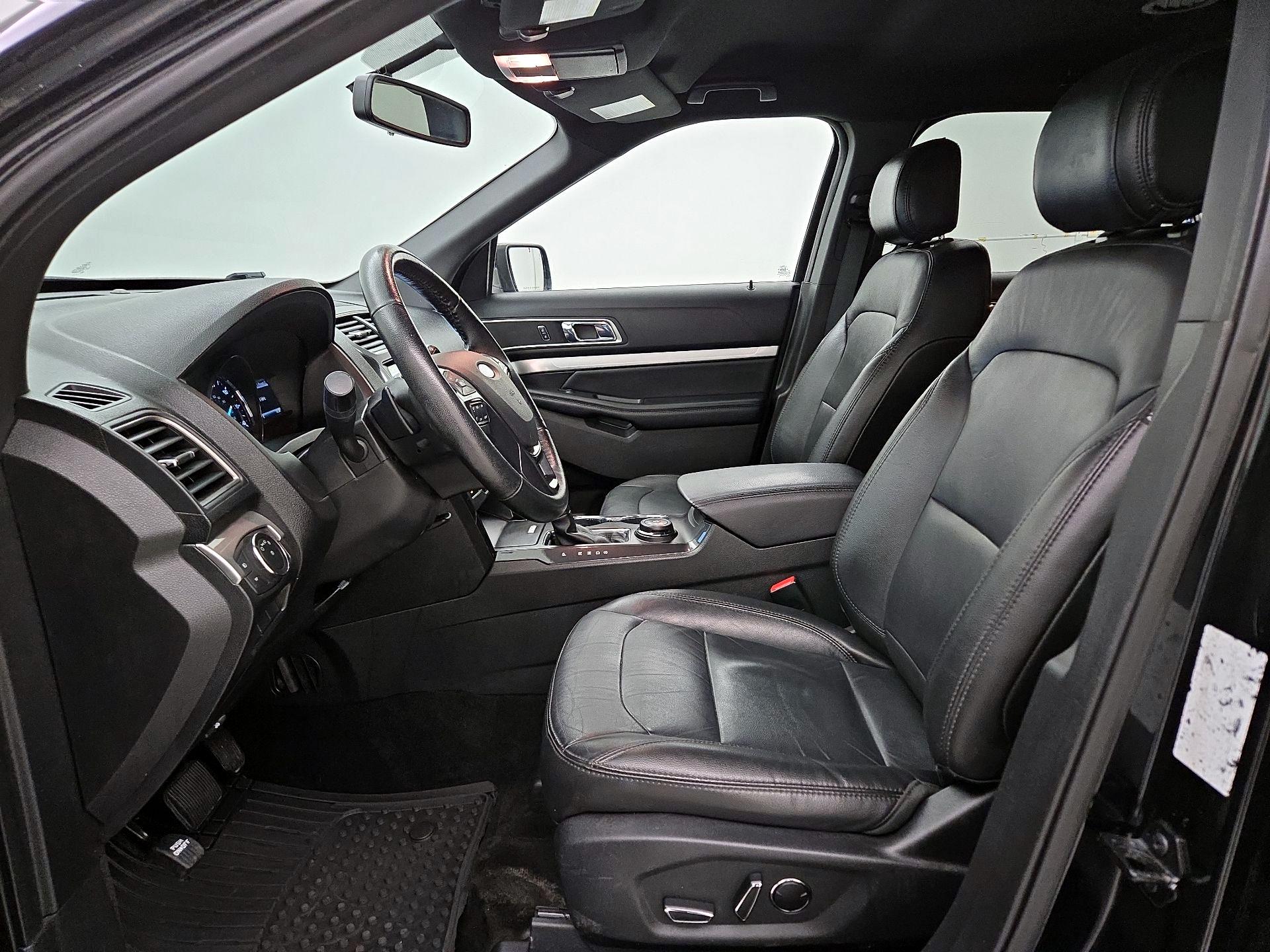 Thumbnail: 2017 Ford Explorer - 11