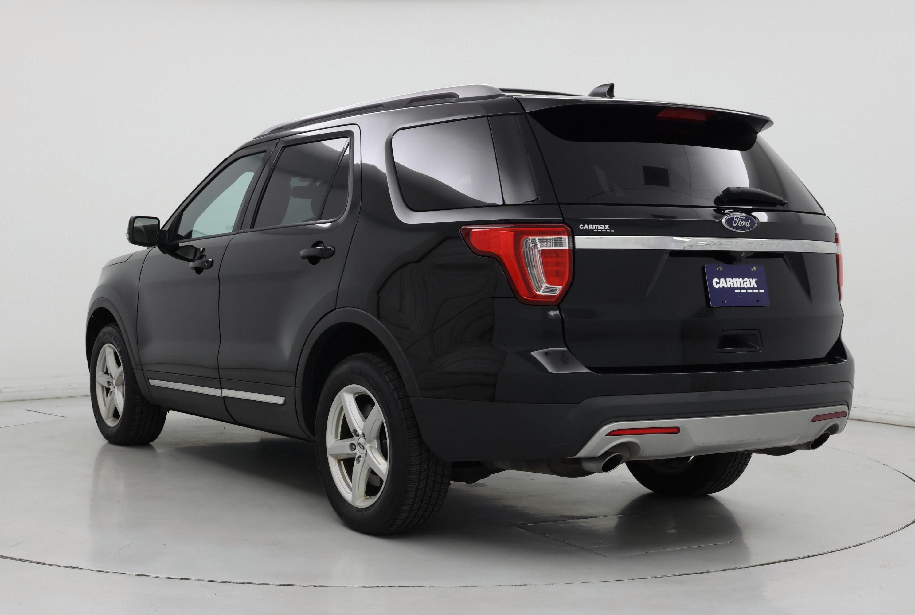 Thumbnail: 2017 Ford Explorer - 2