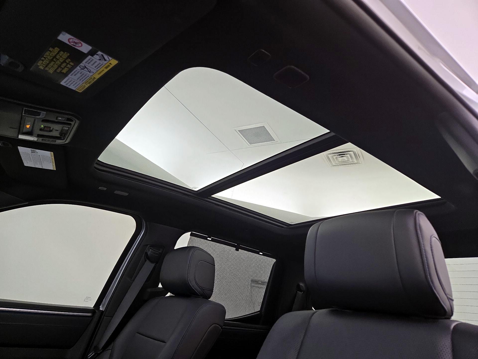 Thumbnail: 2022 Toyota Tundra - 19